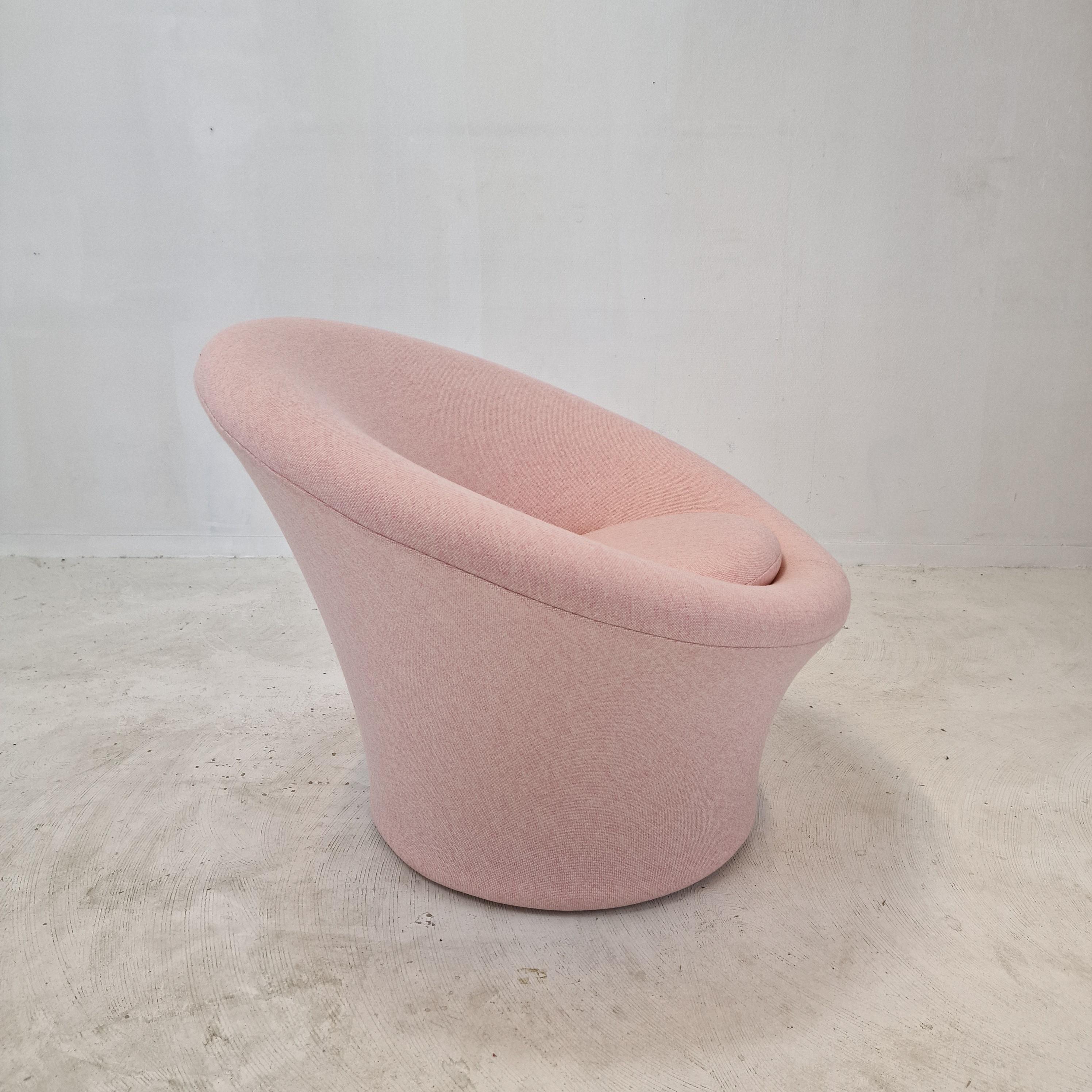 Late 20th Century Mushroom Armchair by Pierre Paulin for Artifort, 1980's For Sale