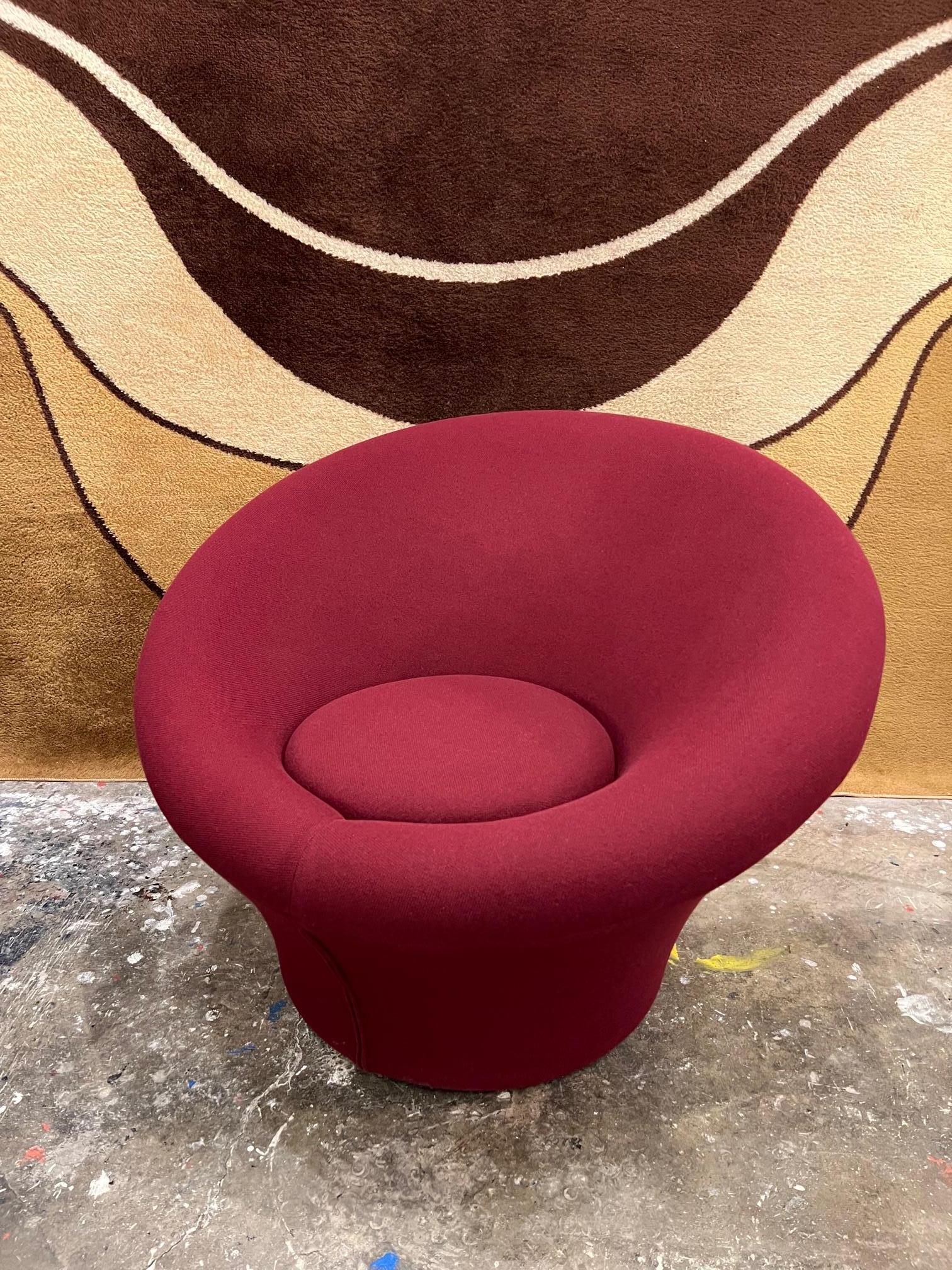 Pierre Paulin original mushroom chair , model F560 , edited by Artifort 
Chairs are in very good vintage condition , upholstered their original burgundy wool 
Set of 4 chairs available , sold separately. 
