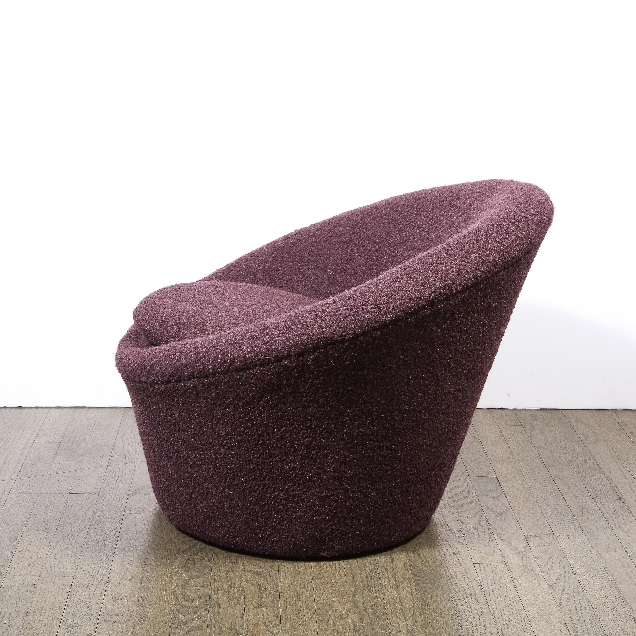 Mushroom Armchair F-560 by Pierre Paulin for Artifort in Aubergine Bouclette In Excellent Condition In New York, NY