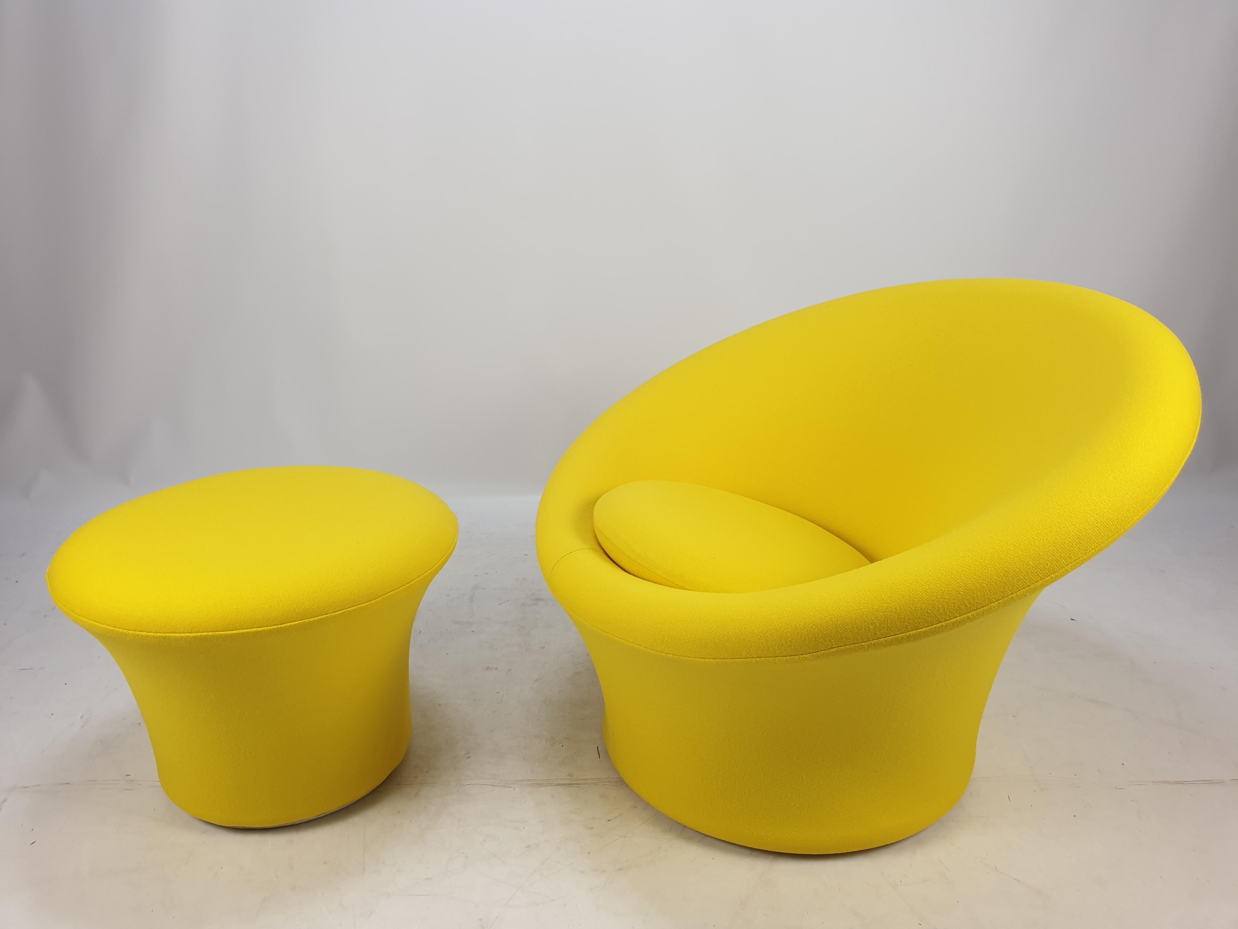 Very comfortable and cosy Artifort Mushroom set, designed by Pierre Paulin in the 60’s. Covered with stunning and high quality wool fabric, color yellow. The chair and pouf are completely restored by a French Pierre Paulin specialist. This lovely