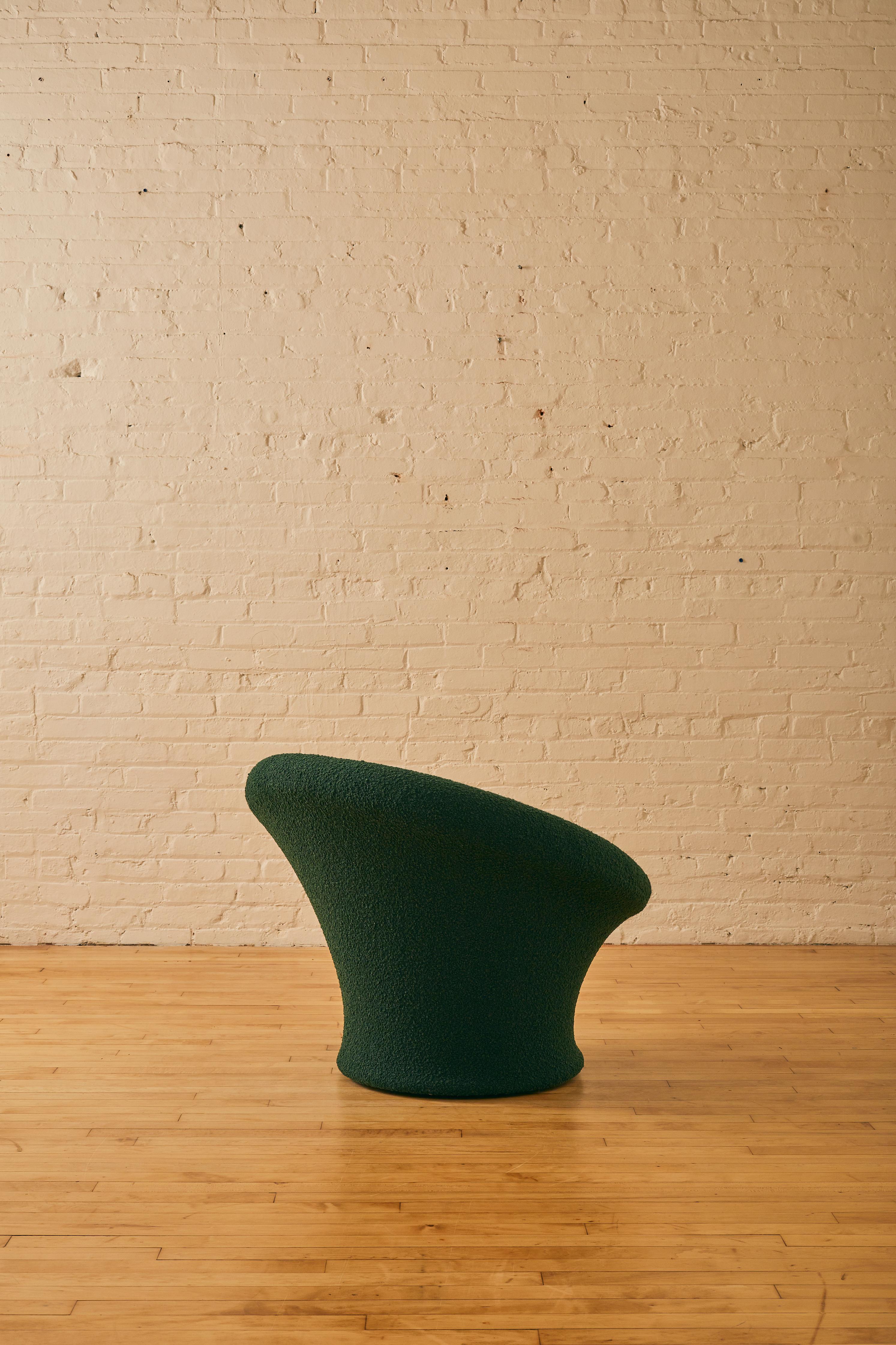 Italian Mushroom Chair by Pierre Paulin 'Model F560'