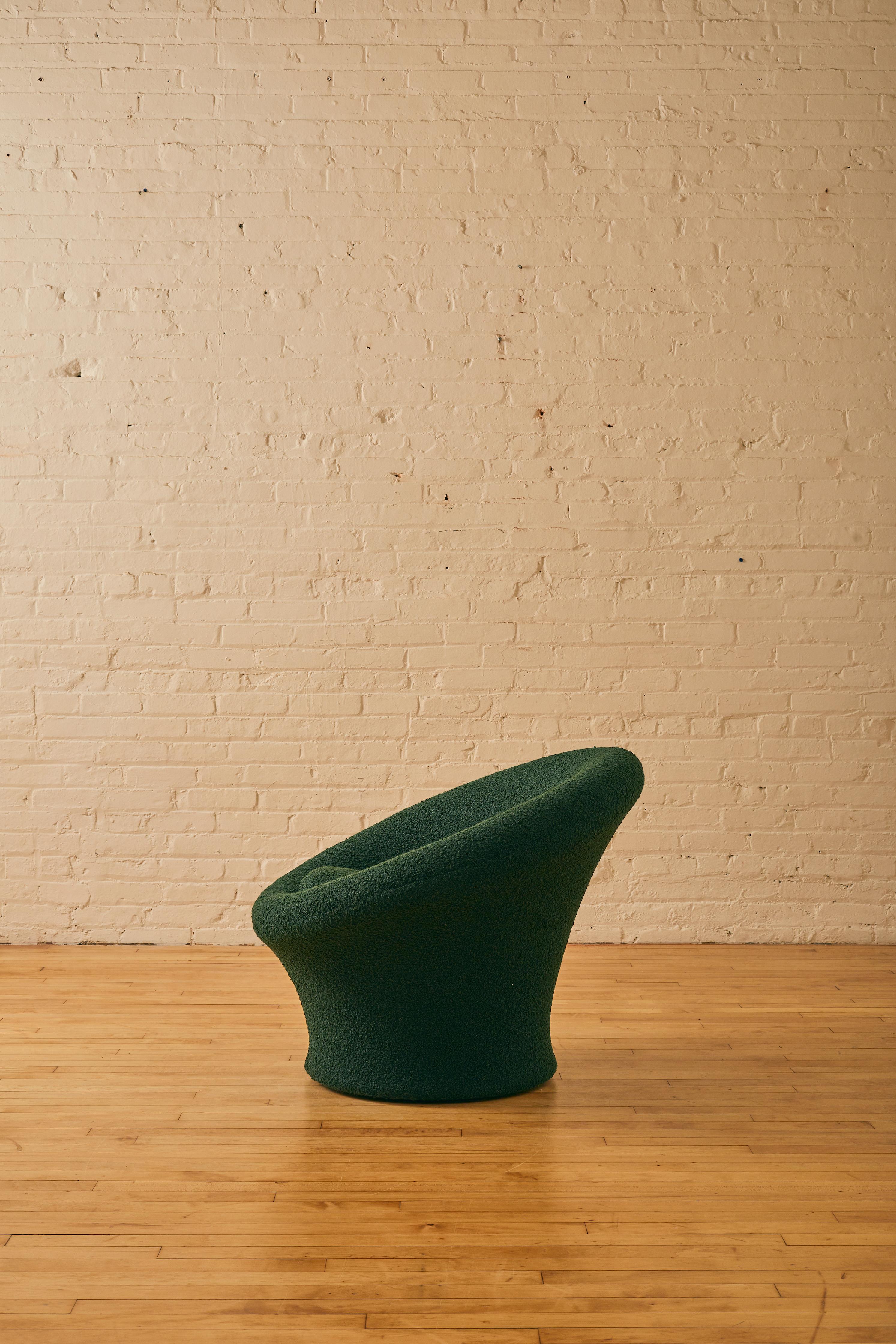 Mushroom Chair by Pierre Paulin 'Model F560' In Good Condition In Long Island City, NY