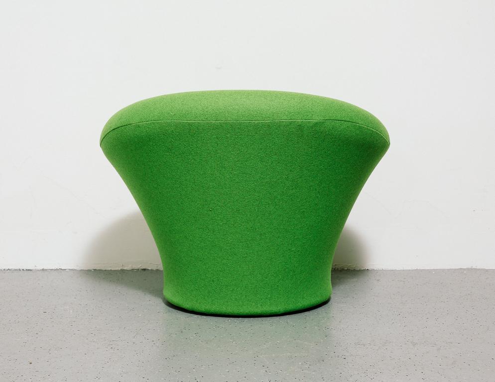 Mushroom Chair and Stool by Pierre Paulin for Artifort 4