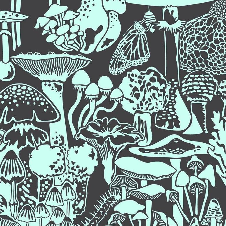 Papier peint de designer Mushroom City à motif menthe sur charbon de bois, couleur menthe Neuf - En vente à Brooklyn, NY