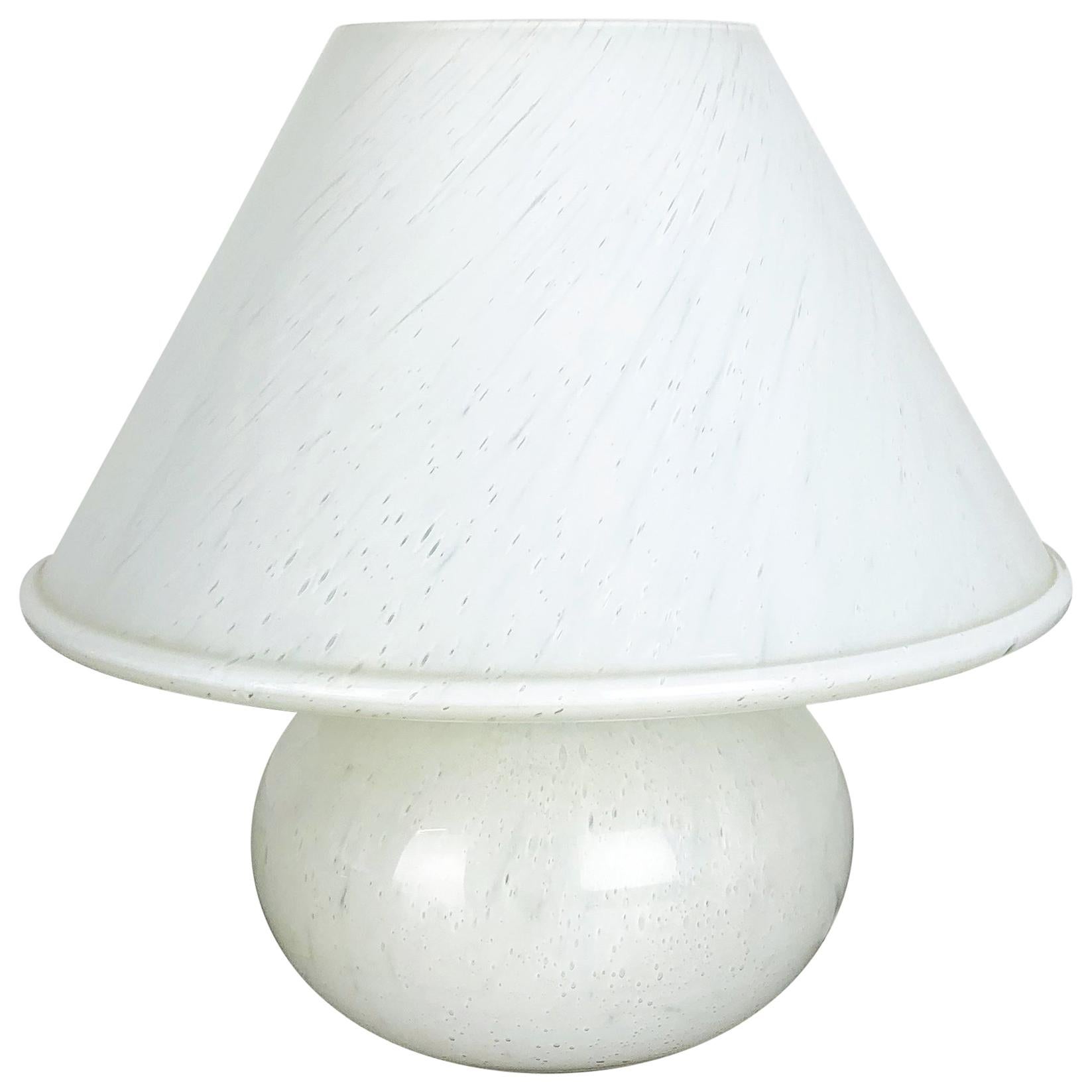 Lampada da tavolo in vetro "Mushroom" di Glashütte Limburg, Germania, anni '70