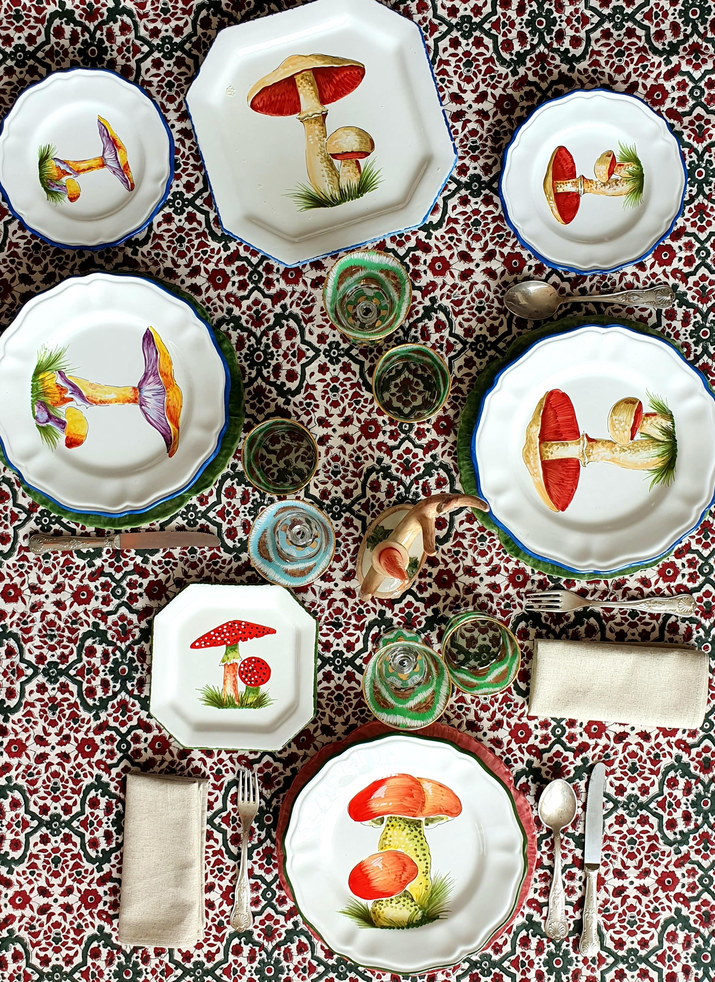 Pilz Handgemalt in Italien Dessertteller (Italienisch) im Angebot