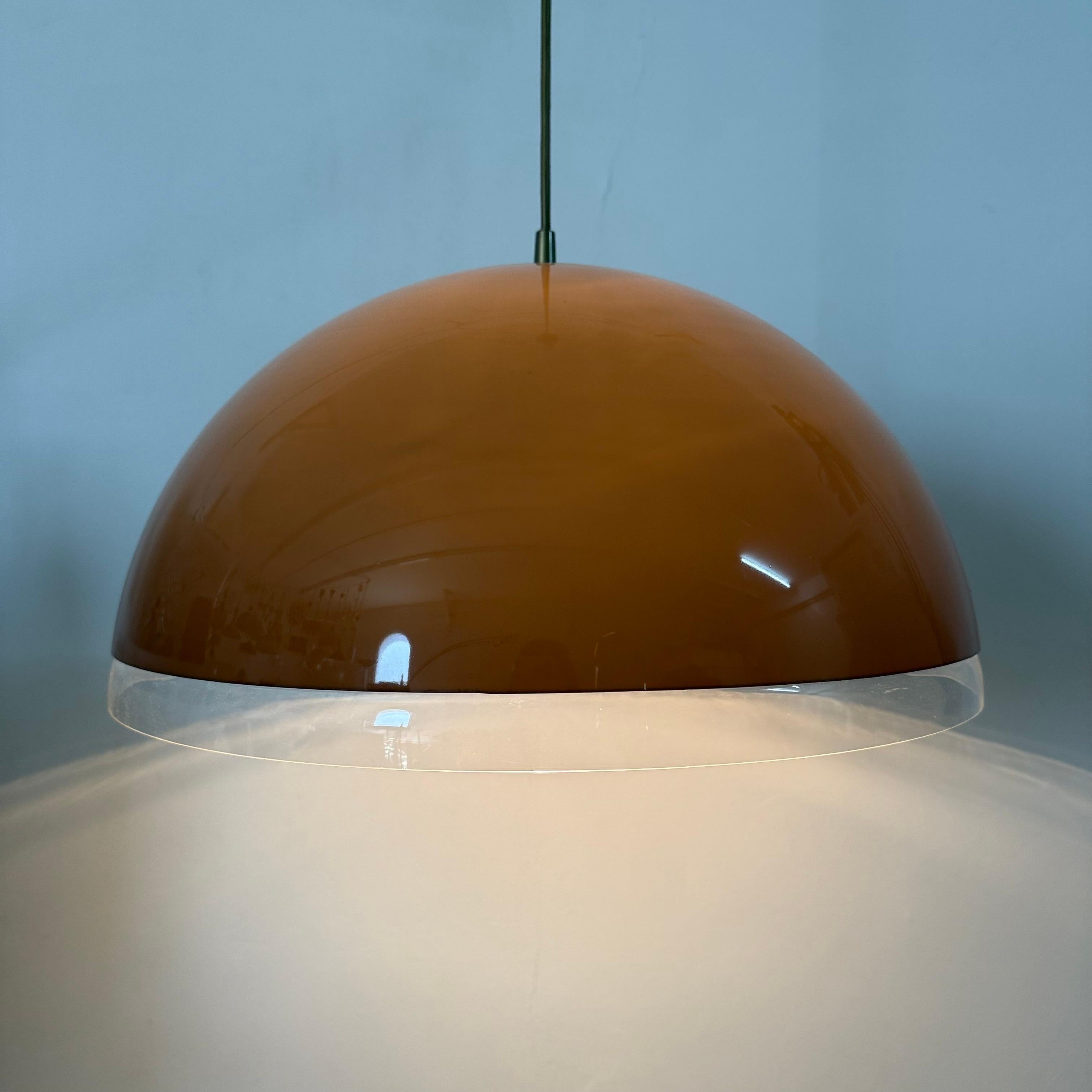 Mushroom hanging lamp brown , 1970s en Bueno estado para la venta en Delft, NL