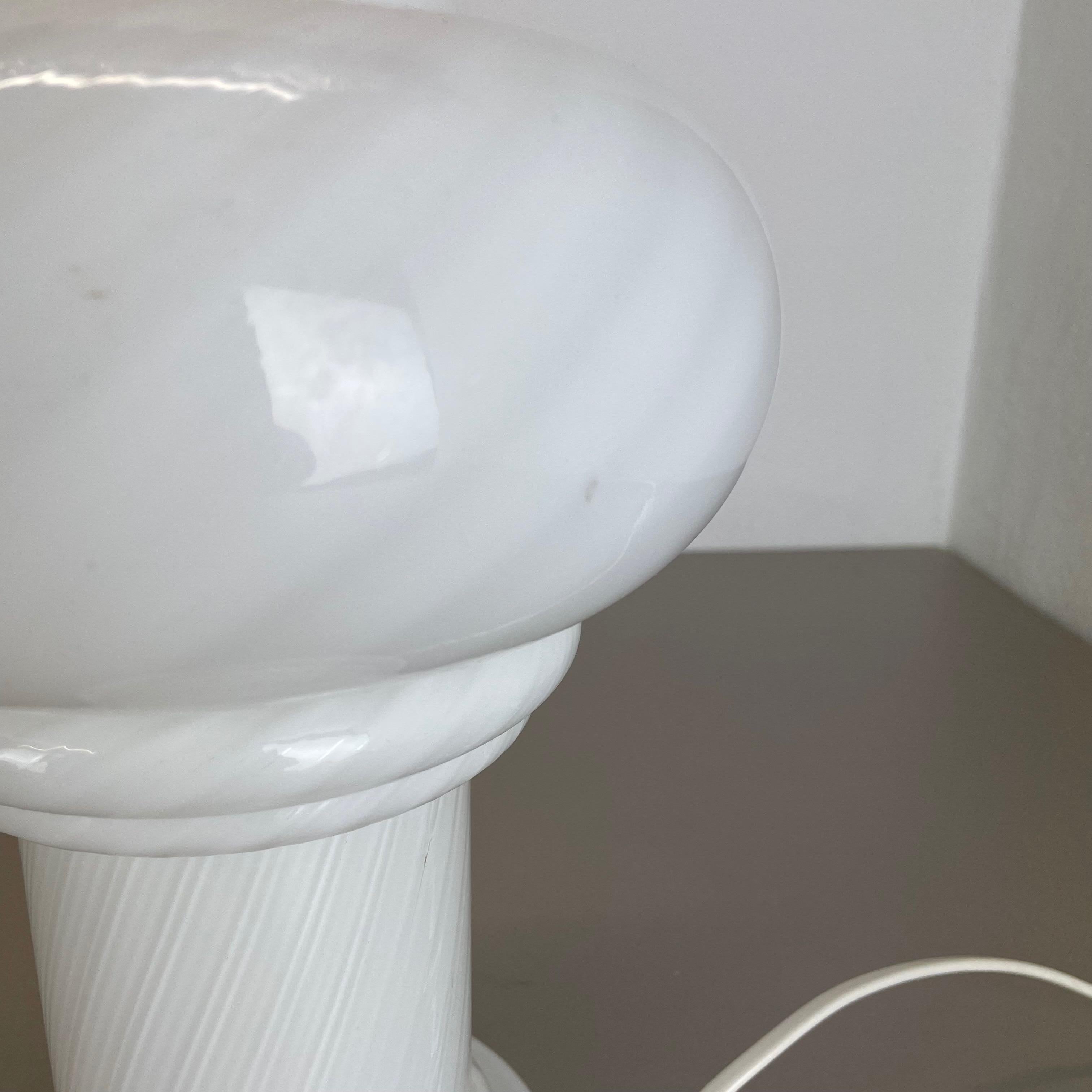 Lampada da tavolo in vetro di Murano 
