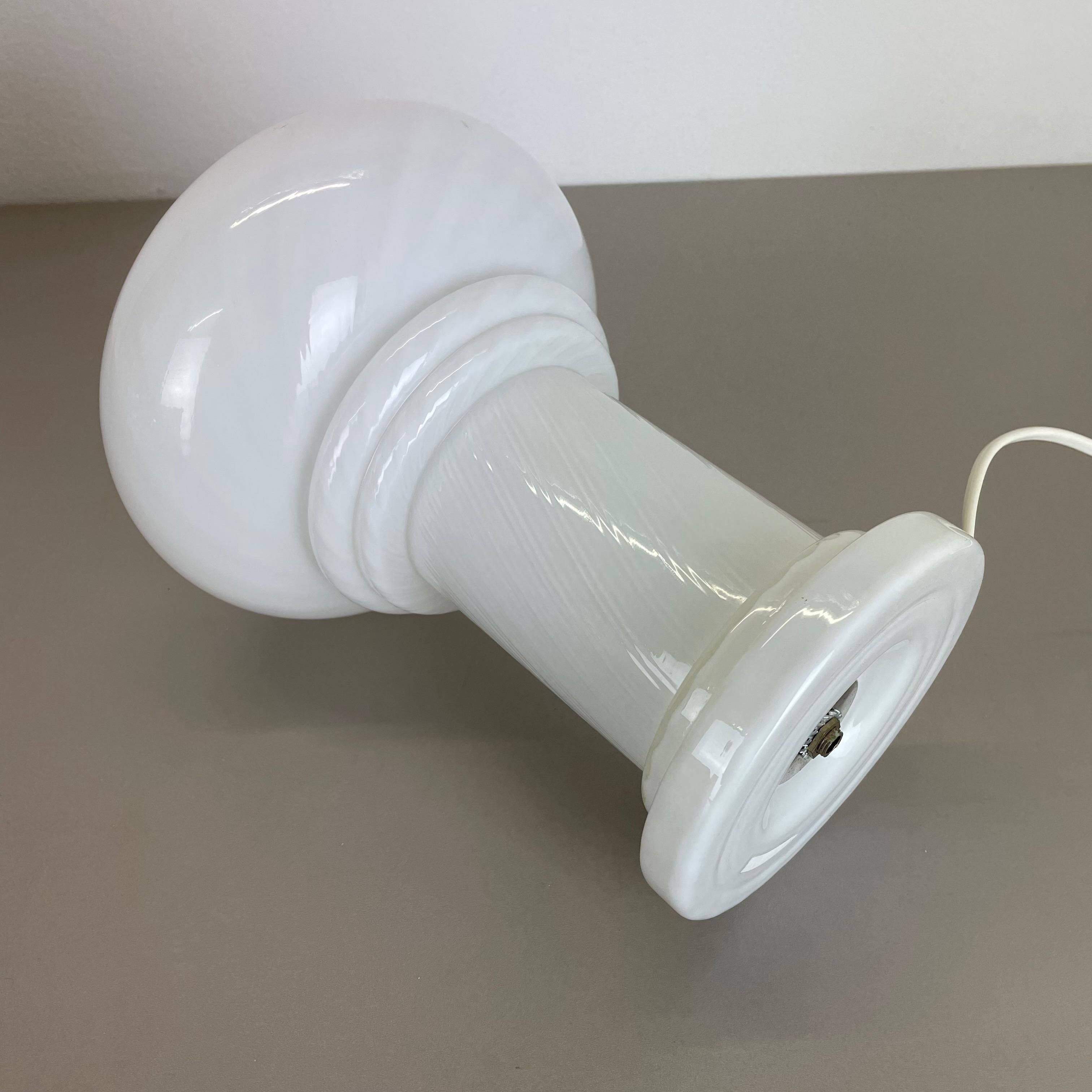 Lampada da tavolo in vetro di Murano 