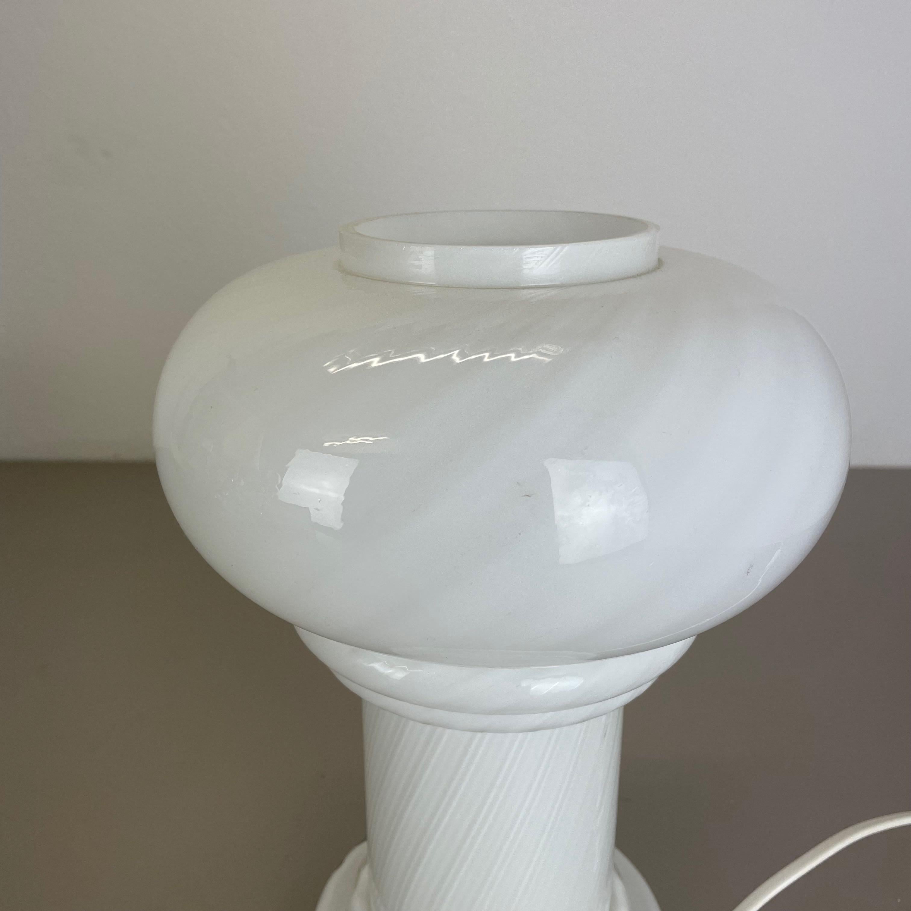 Lampada da tavolo in vetro di Murano 