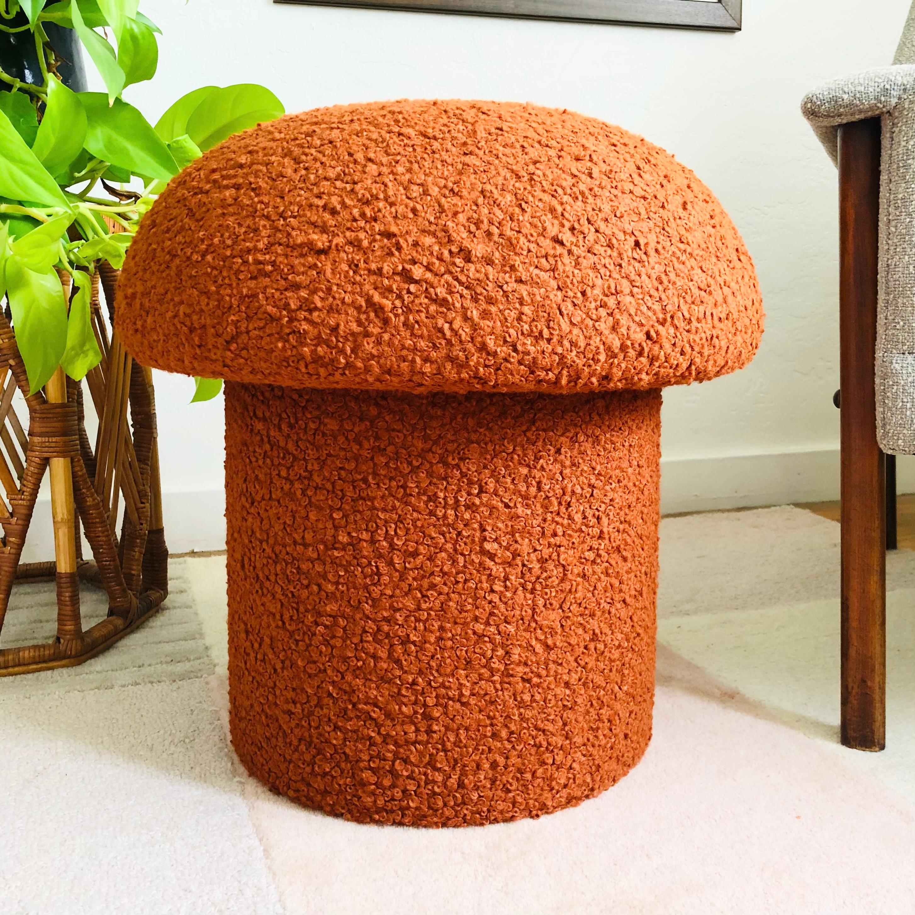 Americano Ottomana Fungo in Boucle Cannella in vendita