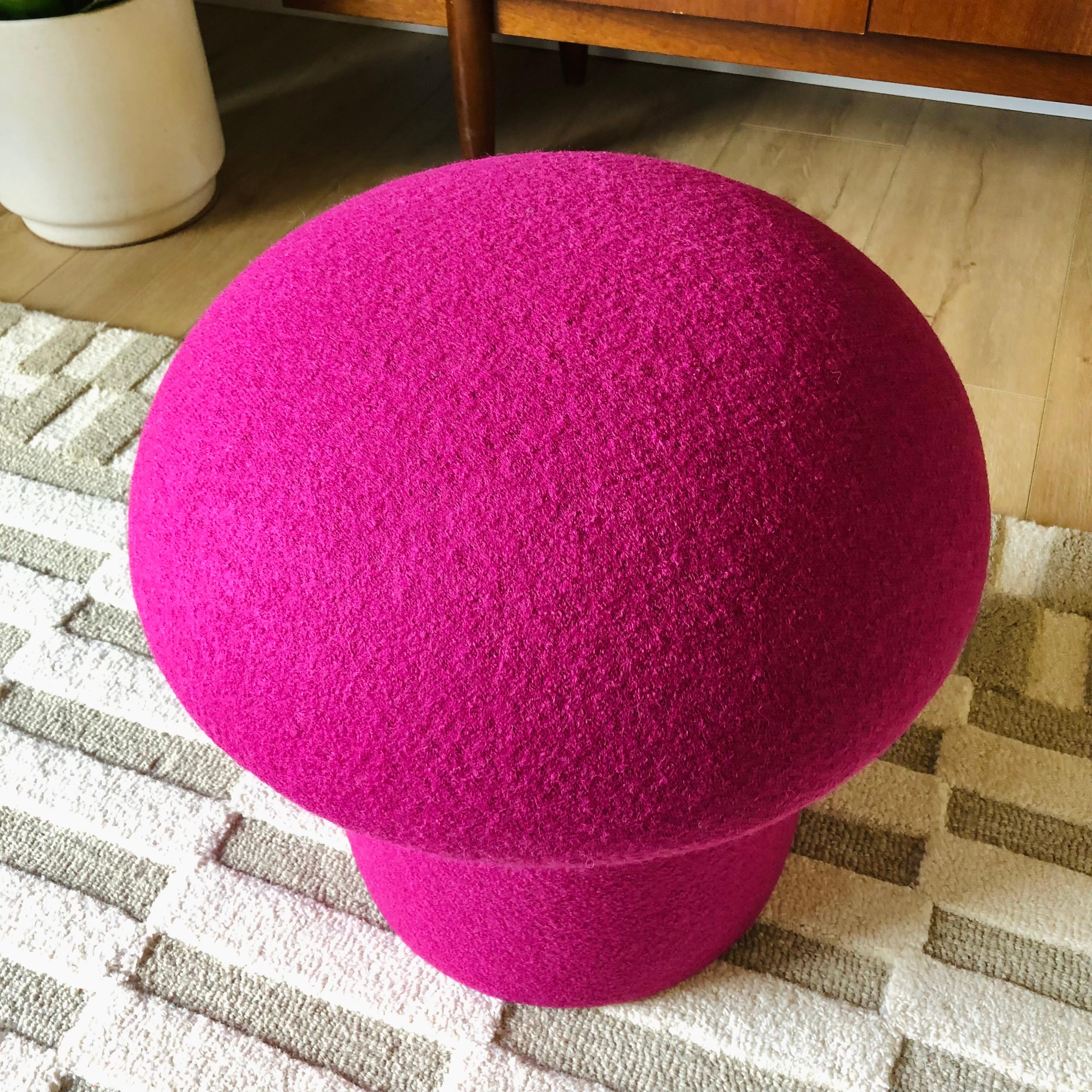 Mushroom Ottoman in Fuchsia Wool In New Condition For Sale In Fairfield, CA