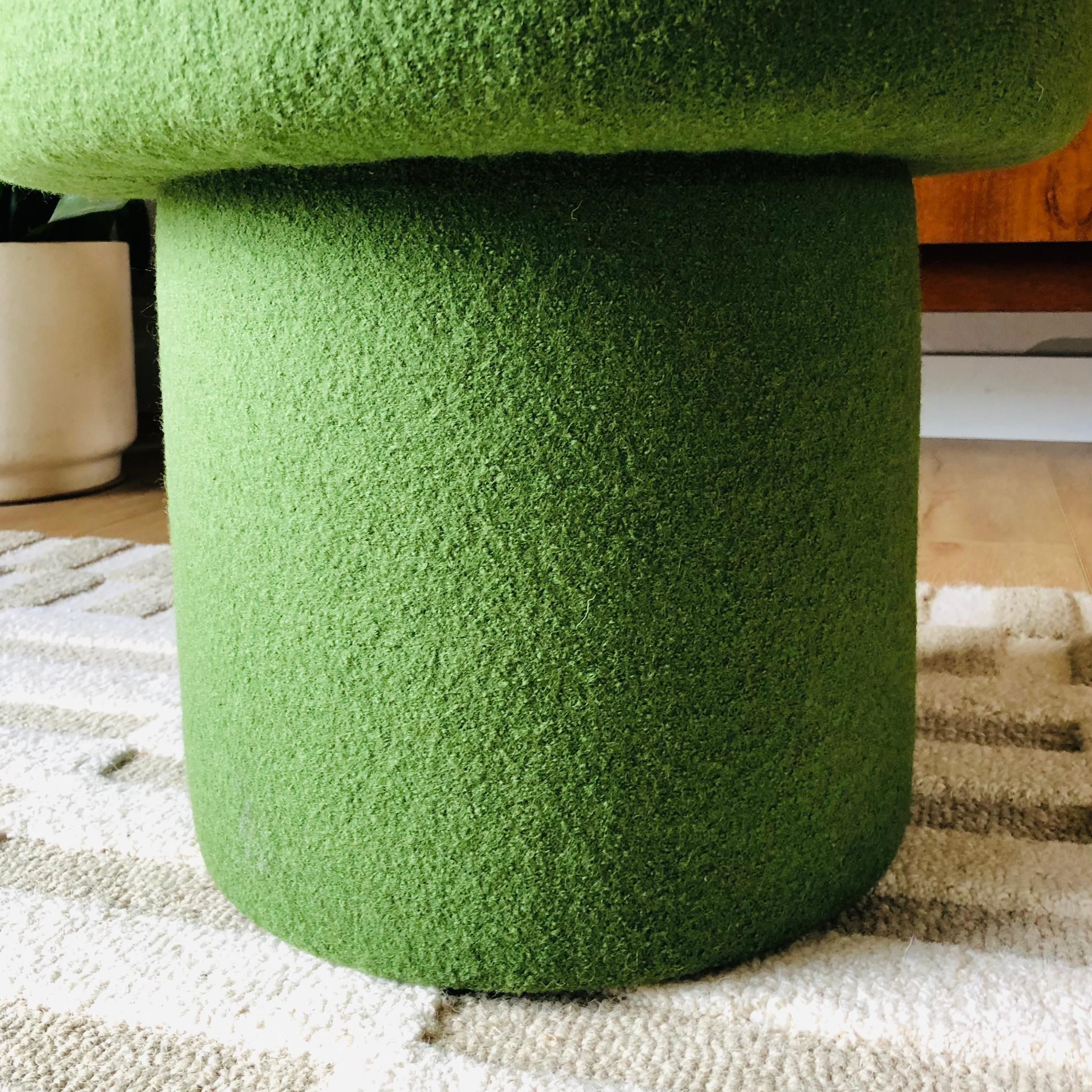 Pouf Fungo in lana d'erba In condizioni Nuovo in vendita a Fairfield, CA