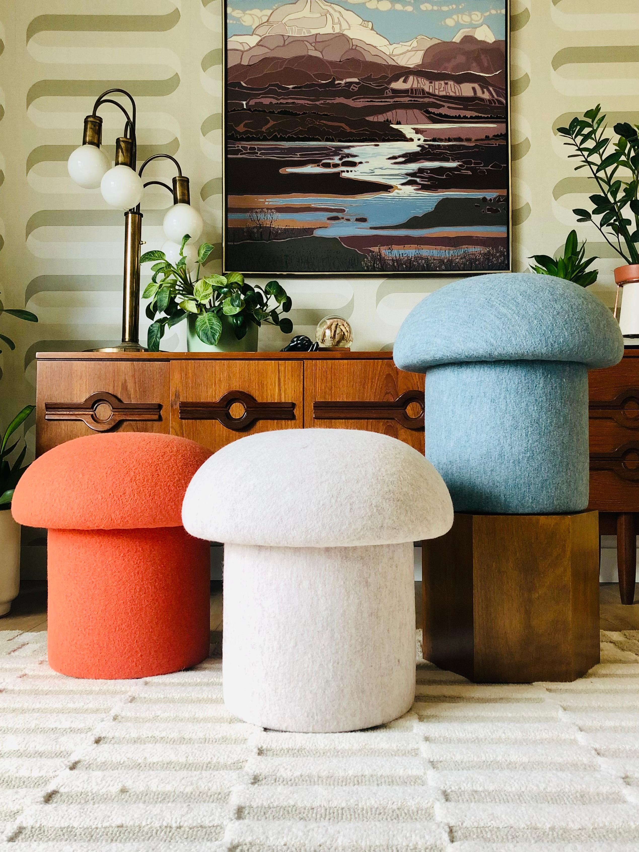 Pouf Mushroom en laine mélangée ivoire en vente 7