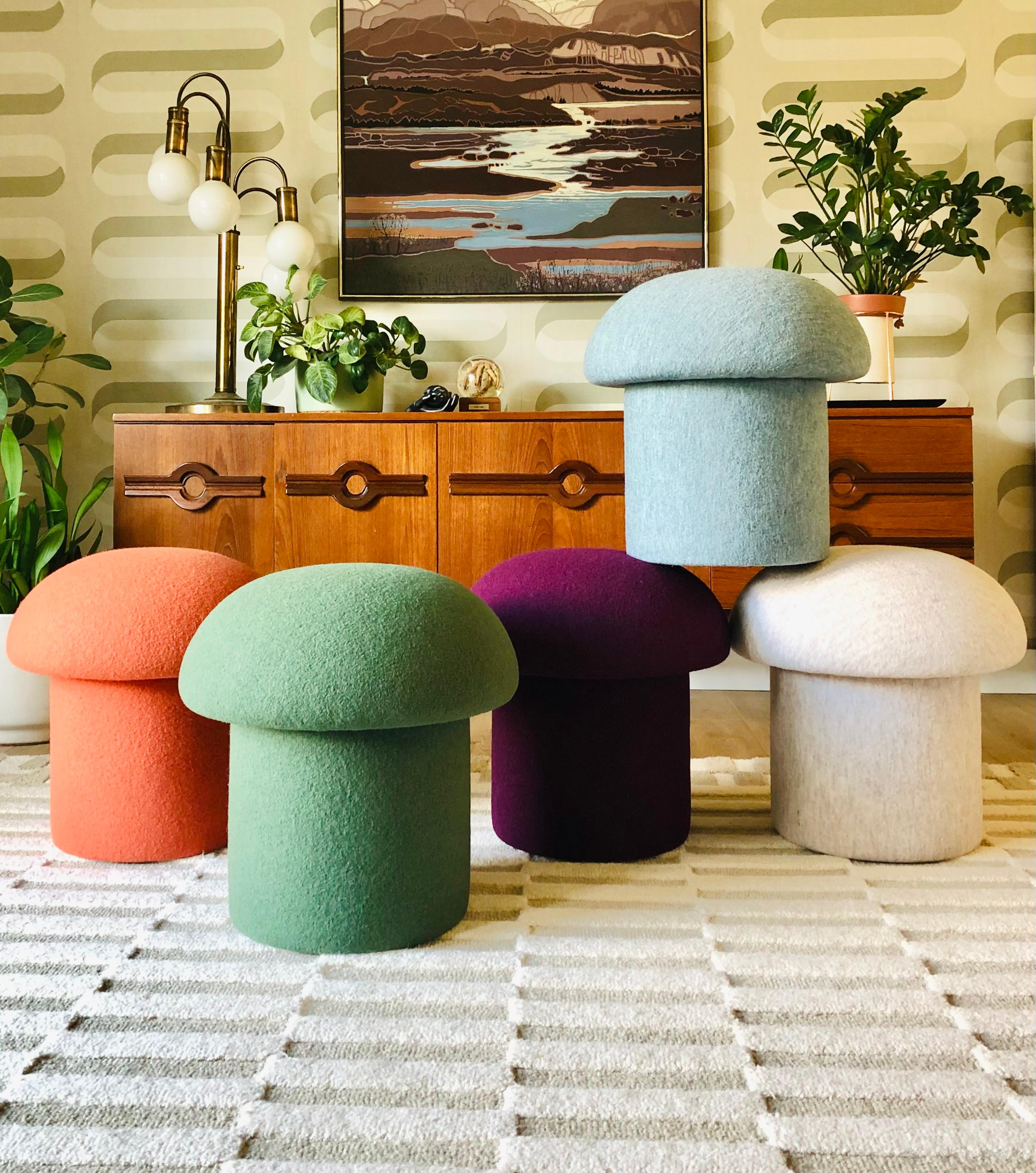 Américain Pouf Mushroom en laine mélangée ivoire en vente