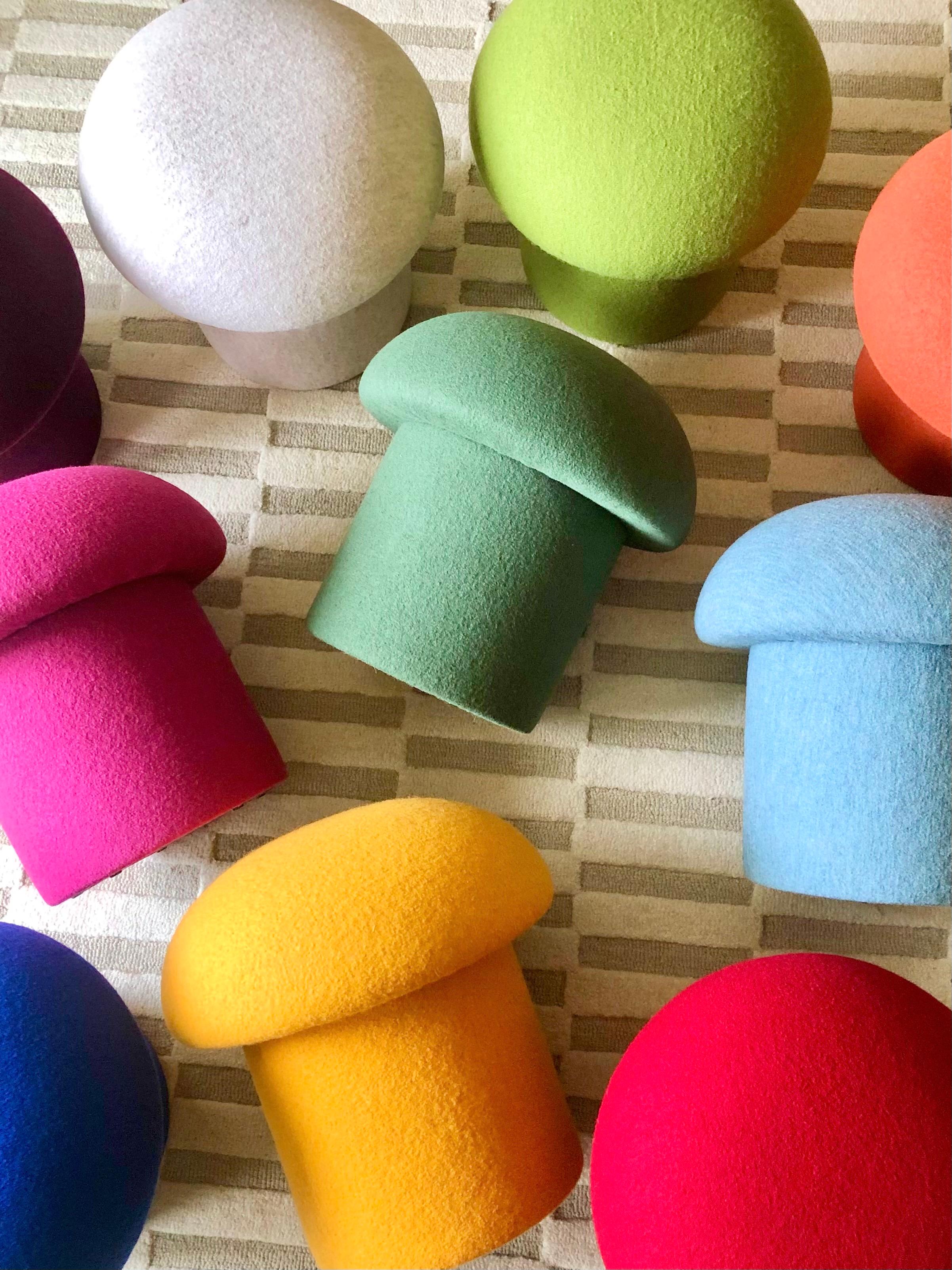 Pouf Mushroom en laine mélangée ivoire Neuf - En vente à Fairfield, CA