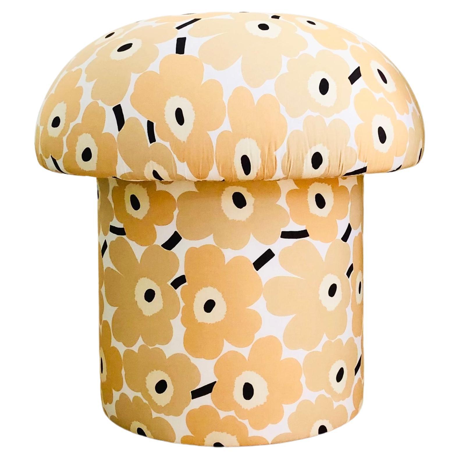 Pouf champignon Marimekko Unikko beige en vente