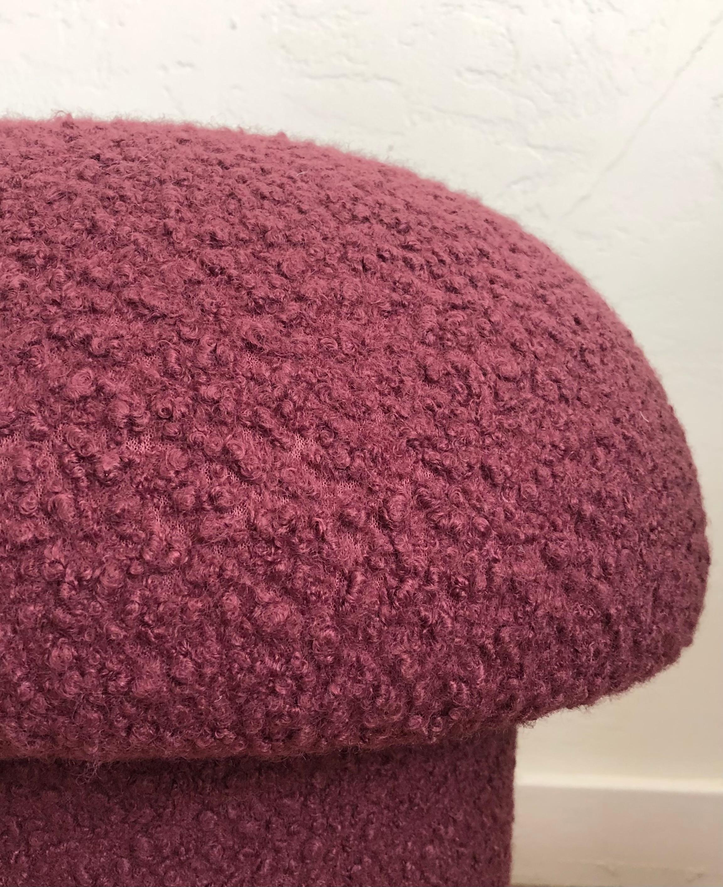 Americano Pouf Fungo in Boucle Orchidea in vendita