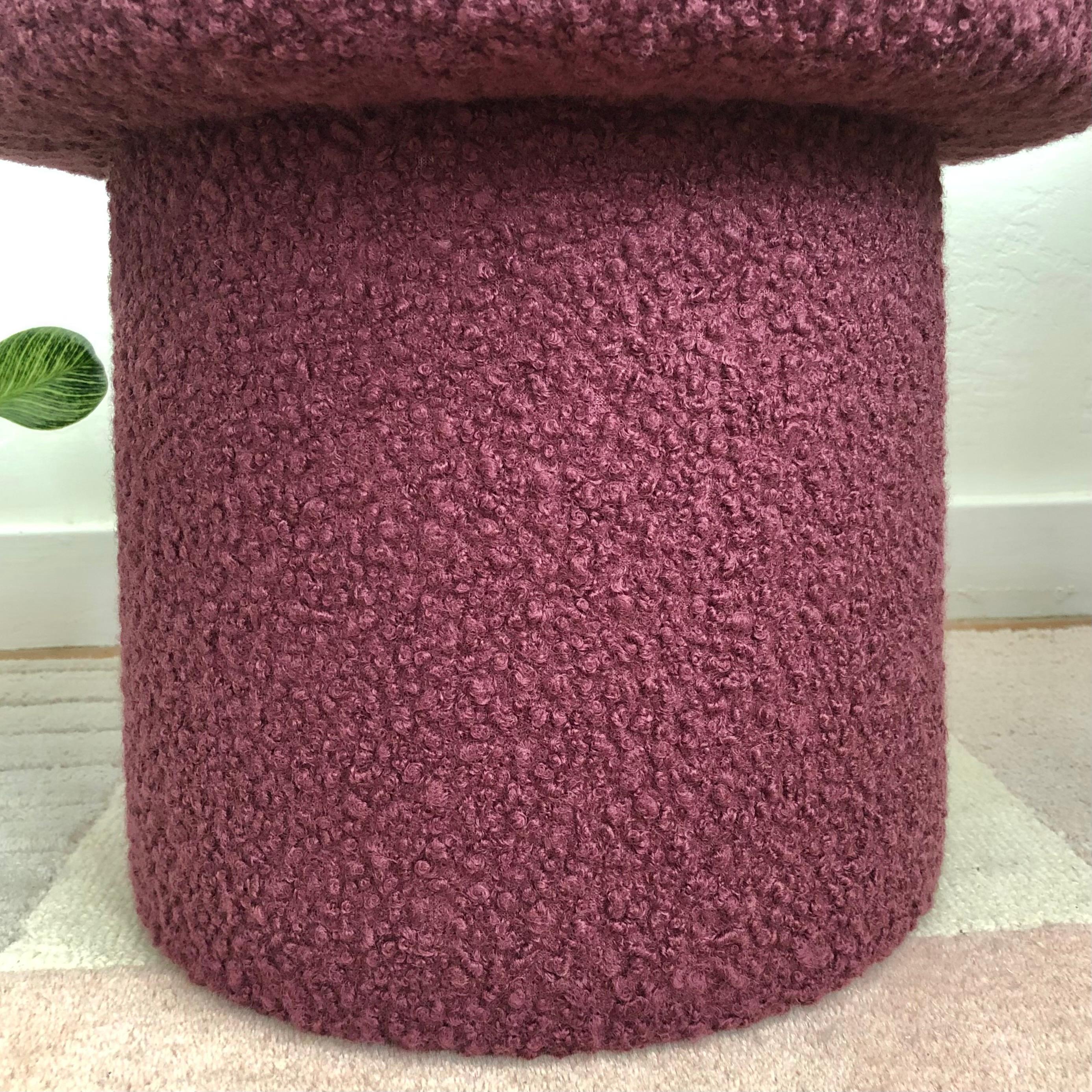 Pouf Fungo in Boucle Orchidea In condizioni Nuovo in vendita a Fairfield, CA