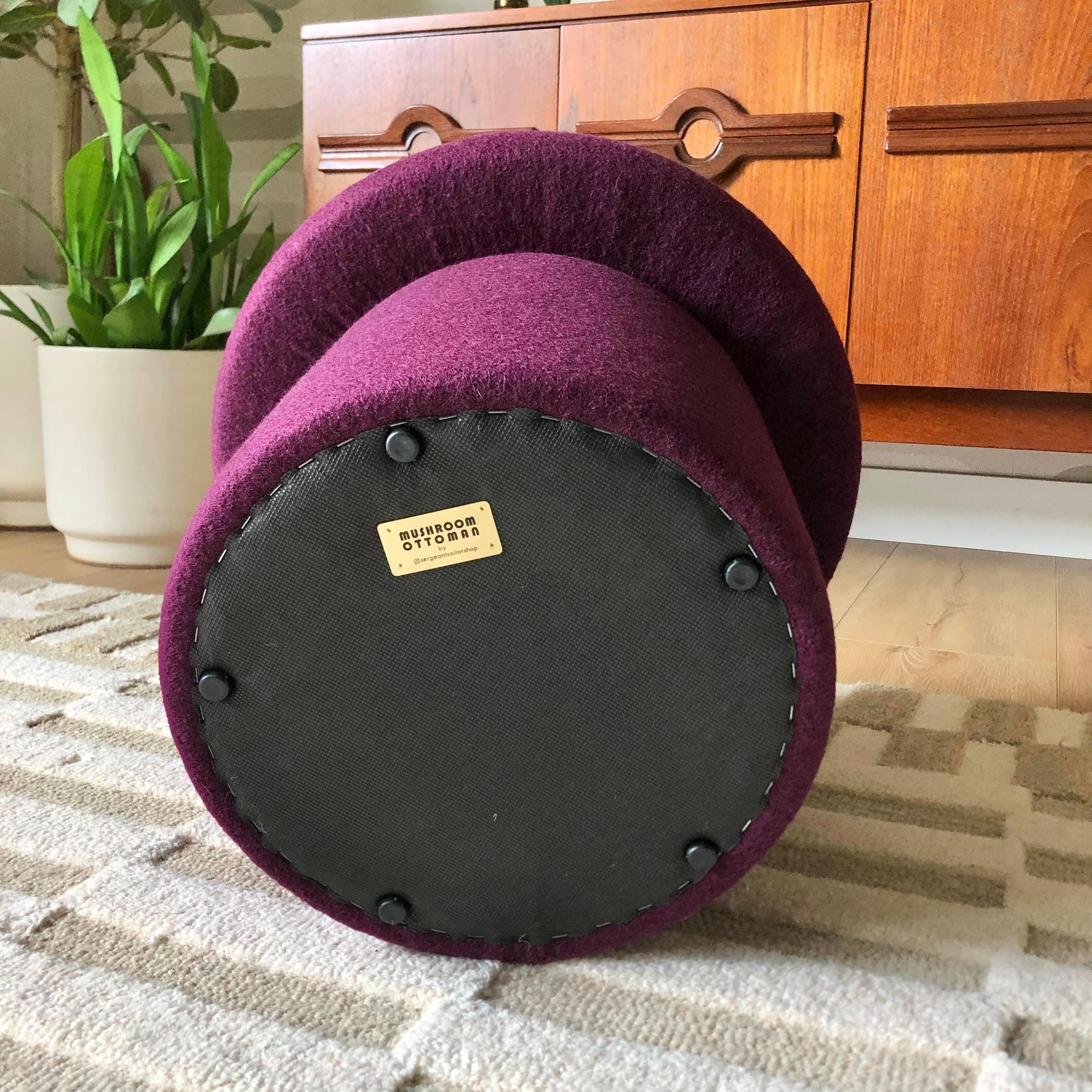 Otomana Champiñón de Lana Ciruela en venta 5