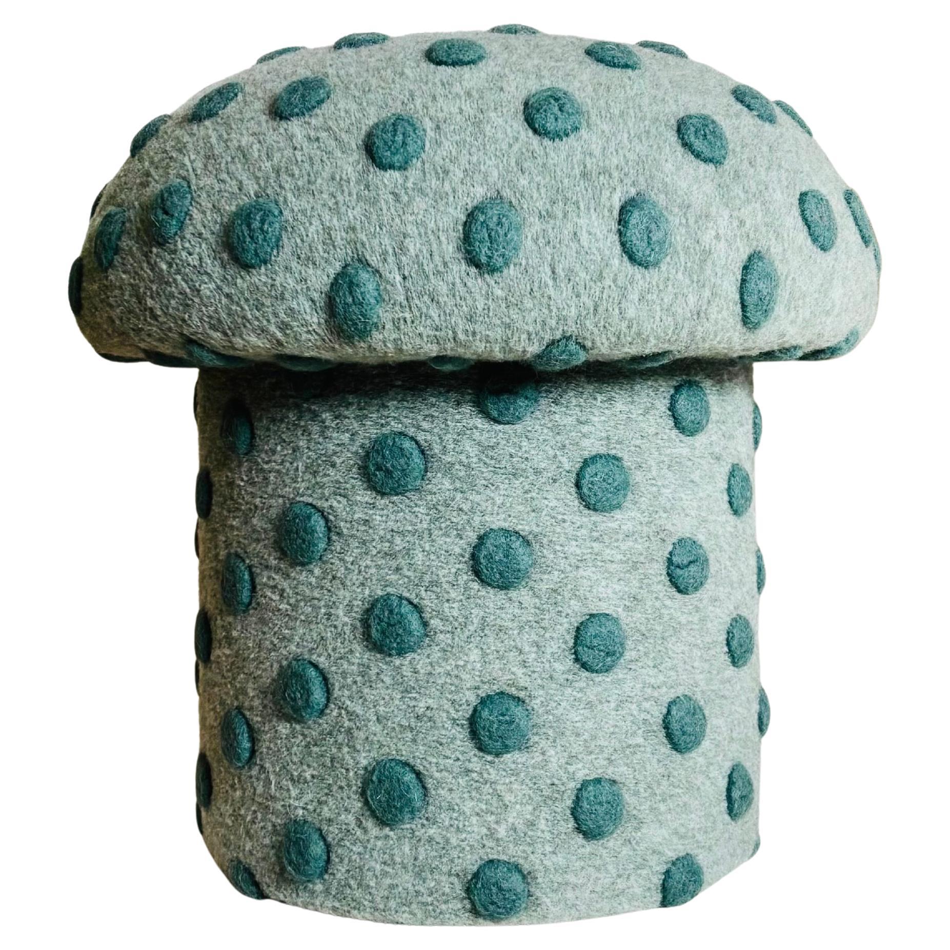 Pouf en laine Jade Dot en vente