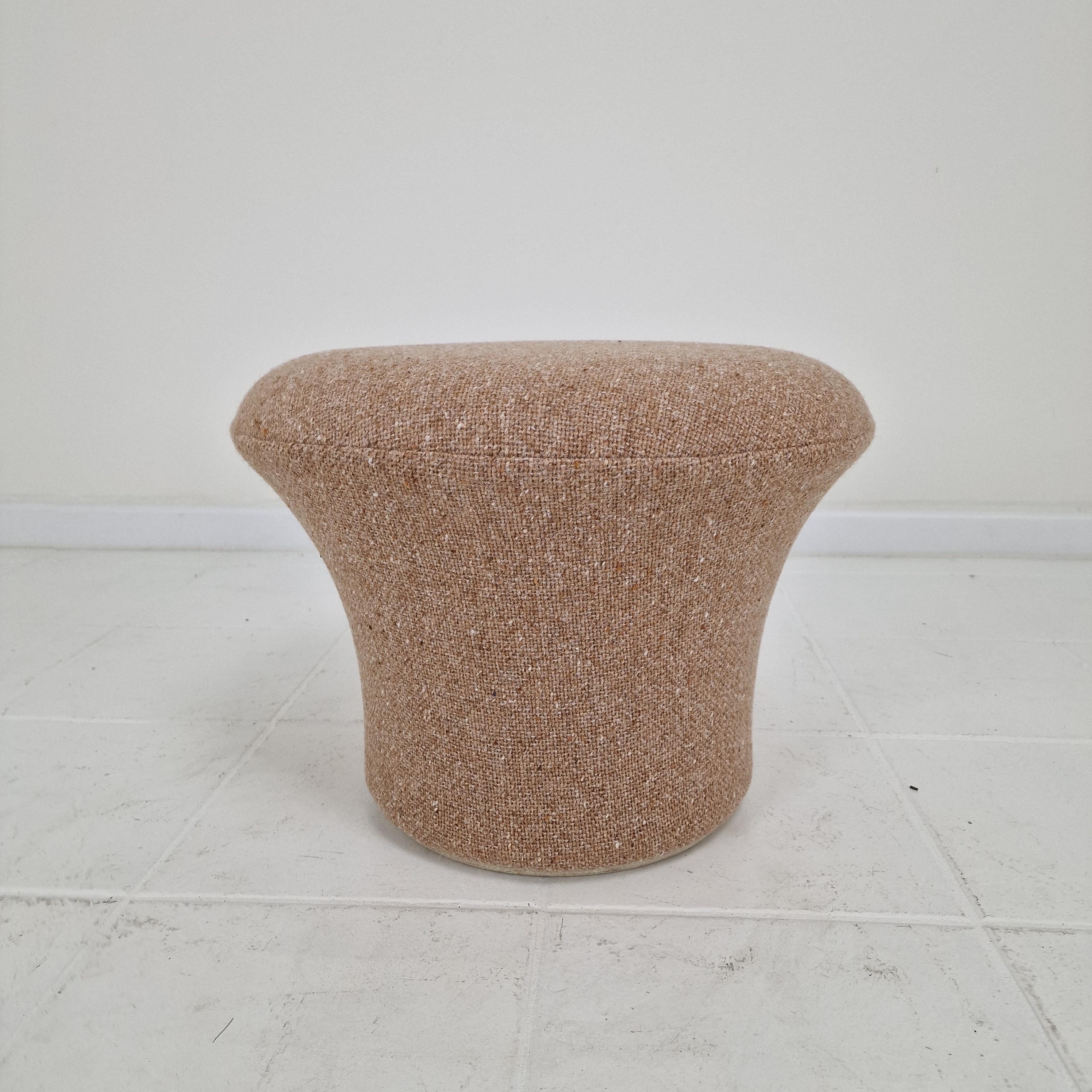 Mid-Century Modern Mushroom Pouf or Ottoman by Pierre Paulin for Artifort, 1970's For Sale