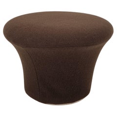 Moderne Ottomane und Poufs aus der Jahrhundertmitte