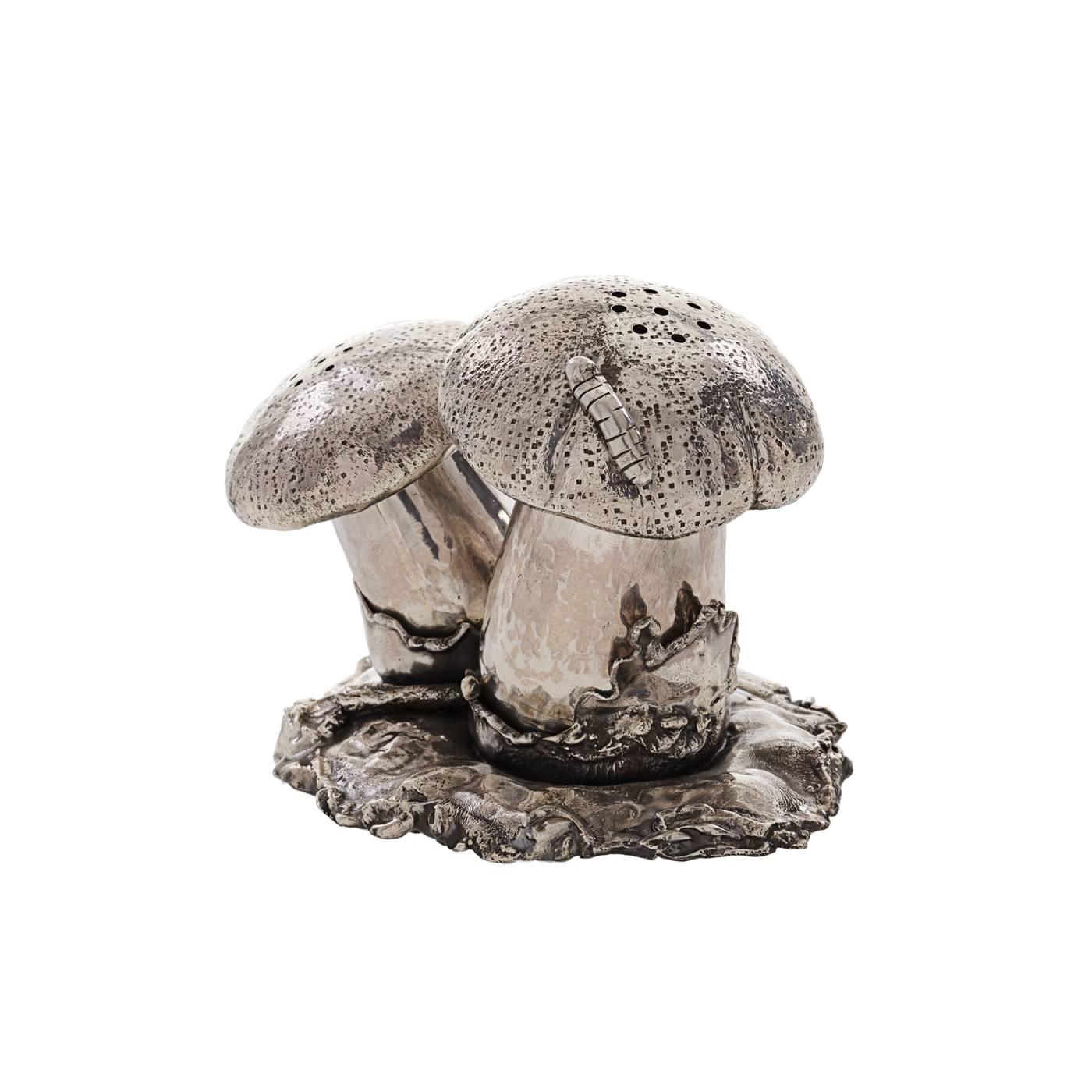 Mushroom Sterling Silver Salt and Pepper Cellar - Set of 4 Pieces for William In New Condition In Milan, IT