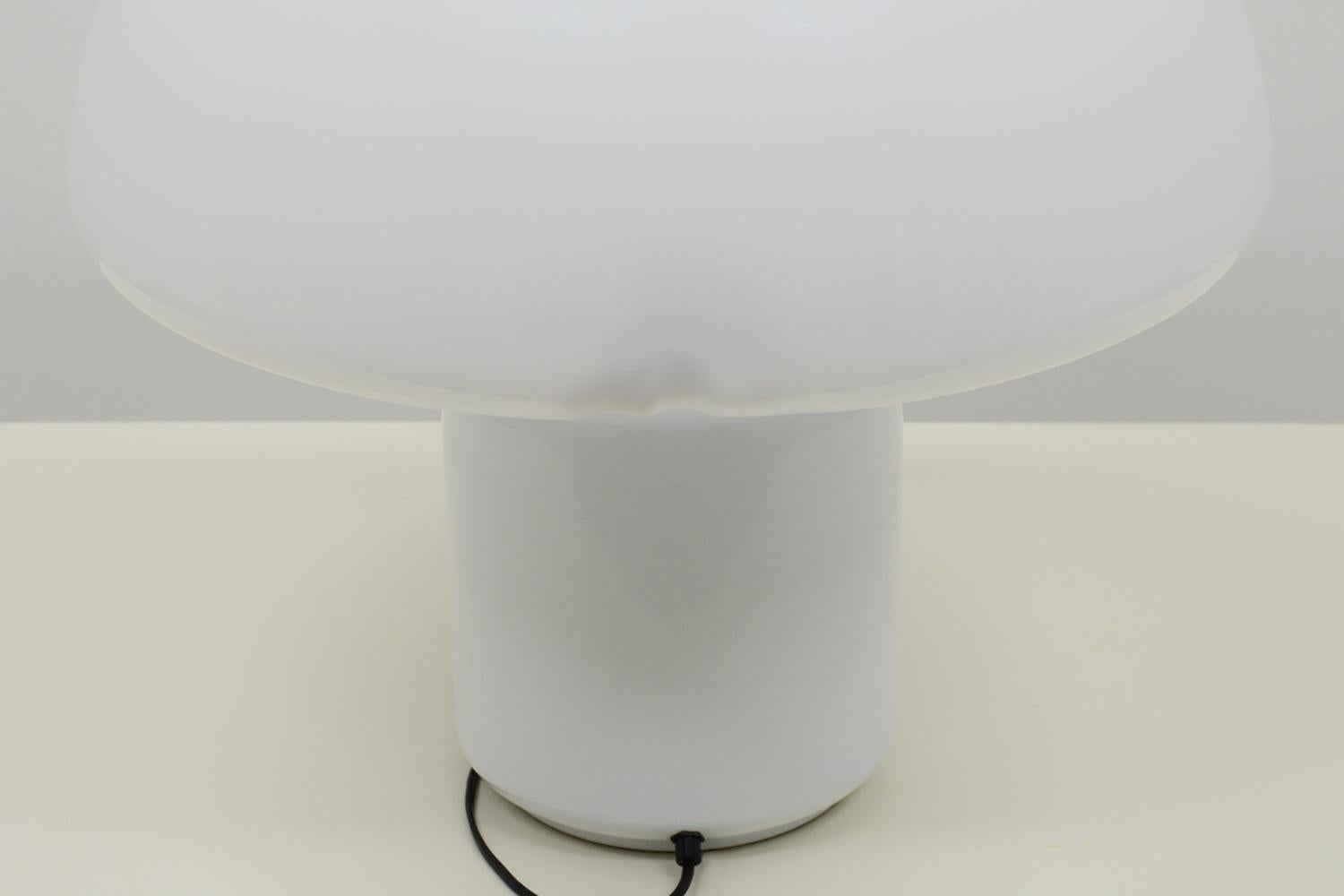 “Mushroom” Table Lamp 625 by Elio Martilelli for Martinelli Luce, Italy 70s In Good Condition In Landgraaf, NL