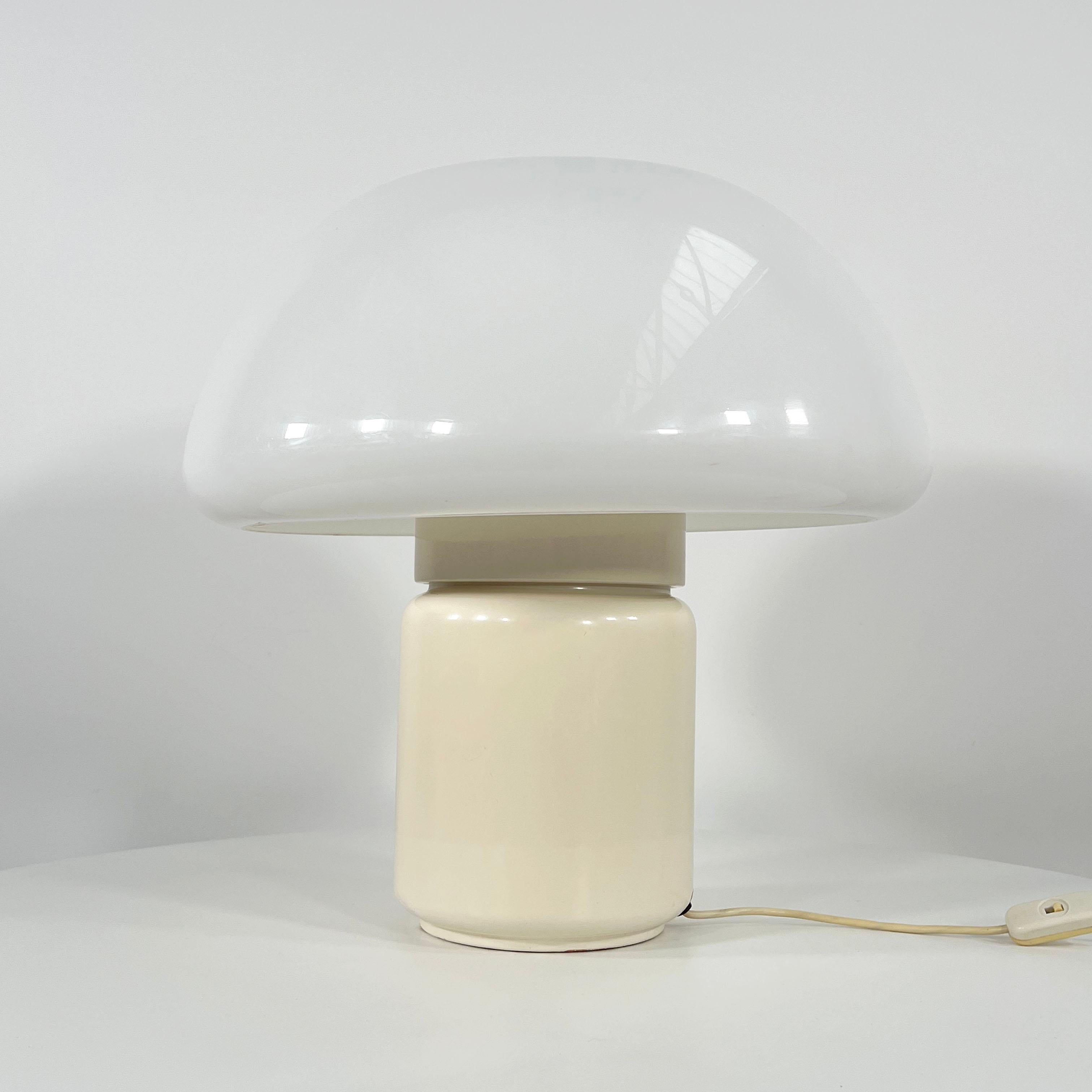 Mid-Century Modern Mushroom Table Lamp by Elio Martinelli for Martinelli Luce, 1970s