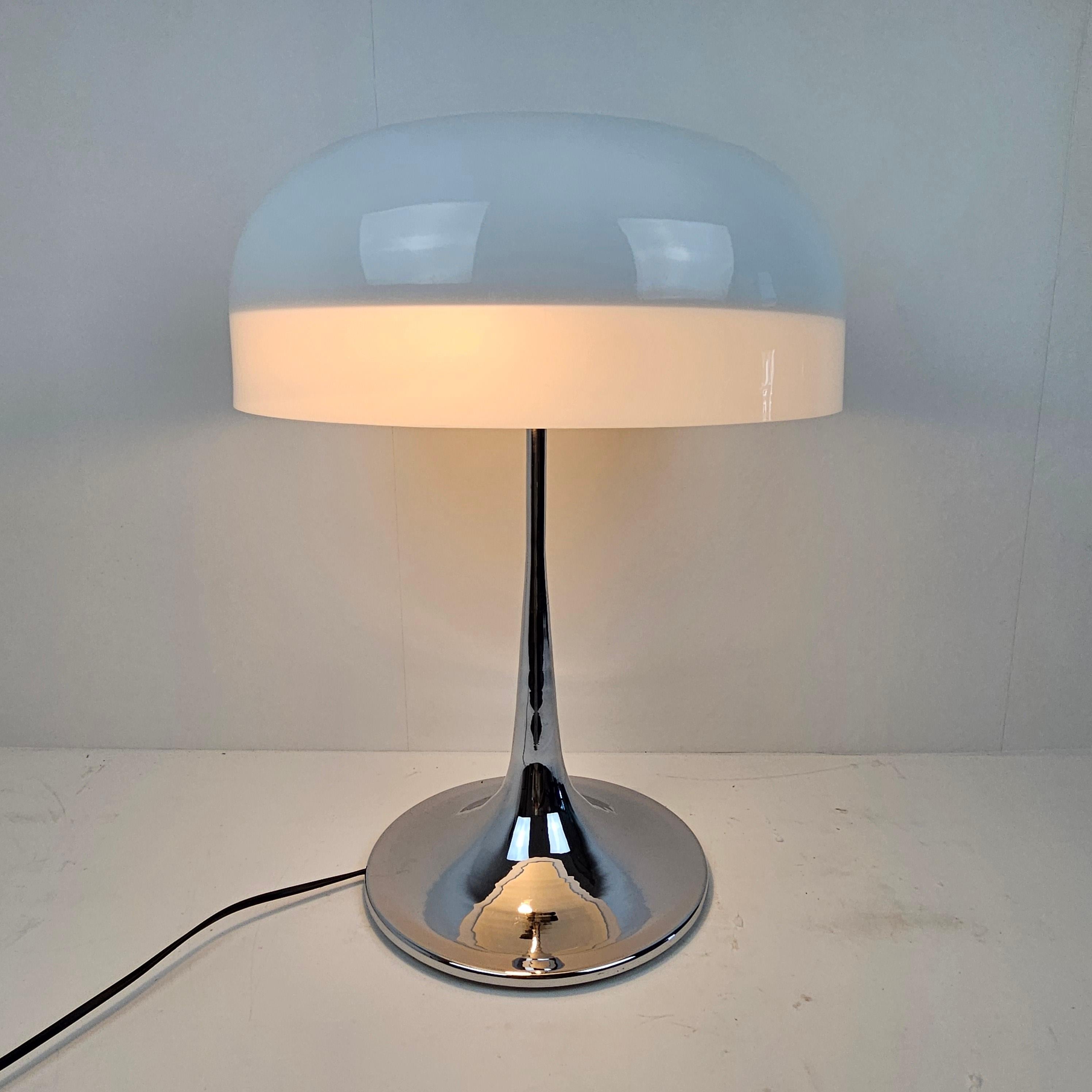 Mid-Century Modern Lampe de table champignon en chrome, Italie, années 1970 en vente
