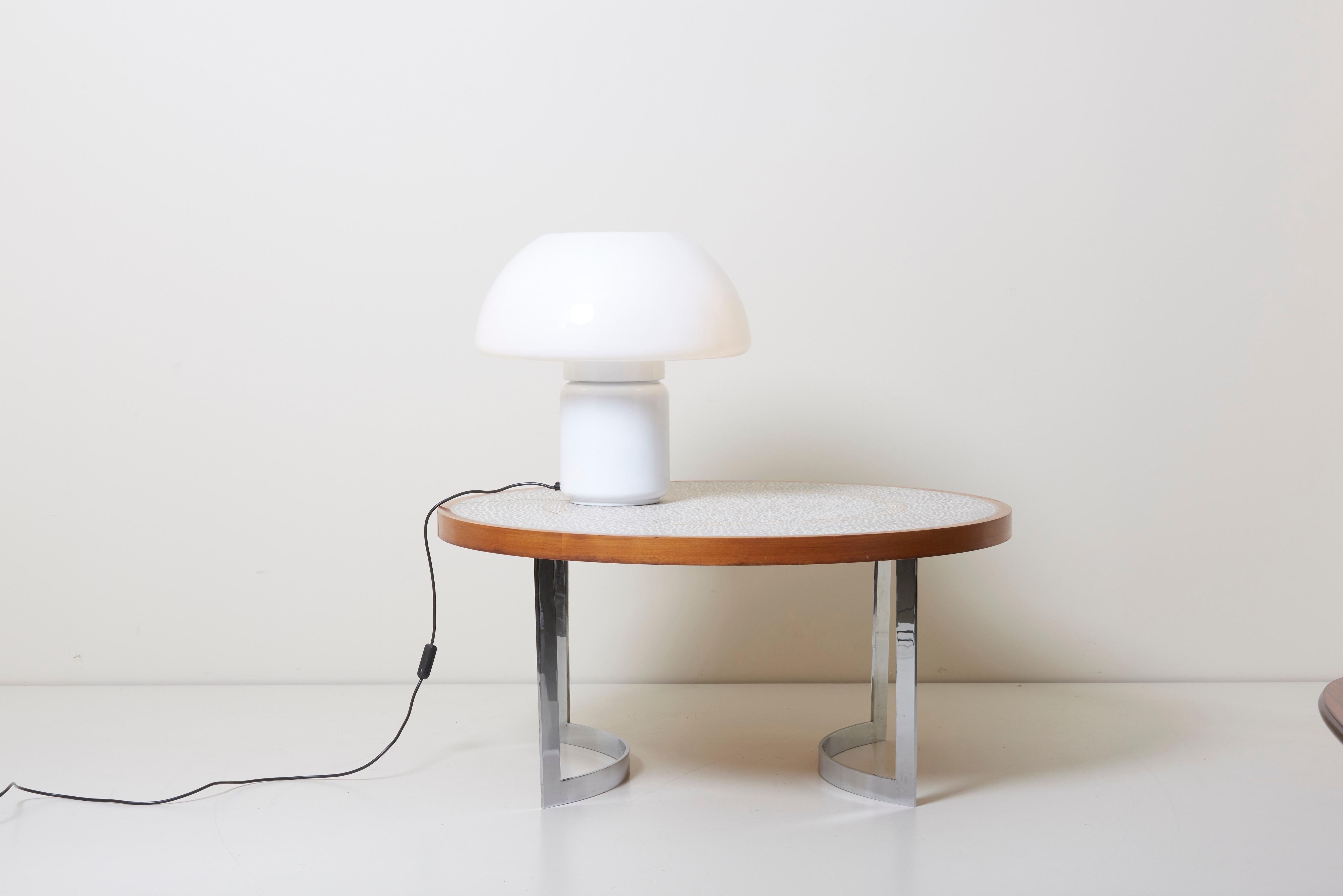 Table Lamp Mod. 625 / Mushroom by Elio Martinelli for Martinelli Luce.
3 x E27 / A bulb.

To be on the safe side, the lamps should be checked locally by a specialist concerning local requirements.
