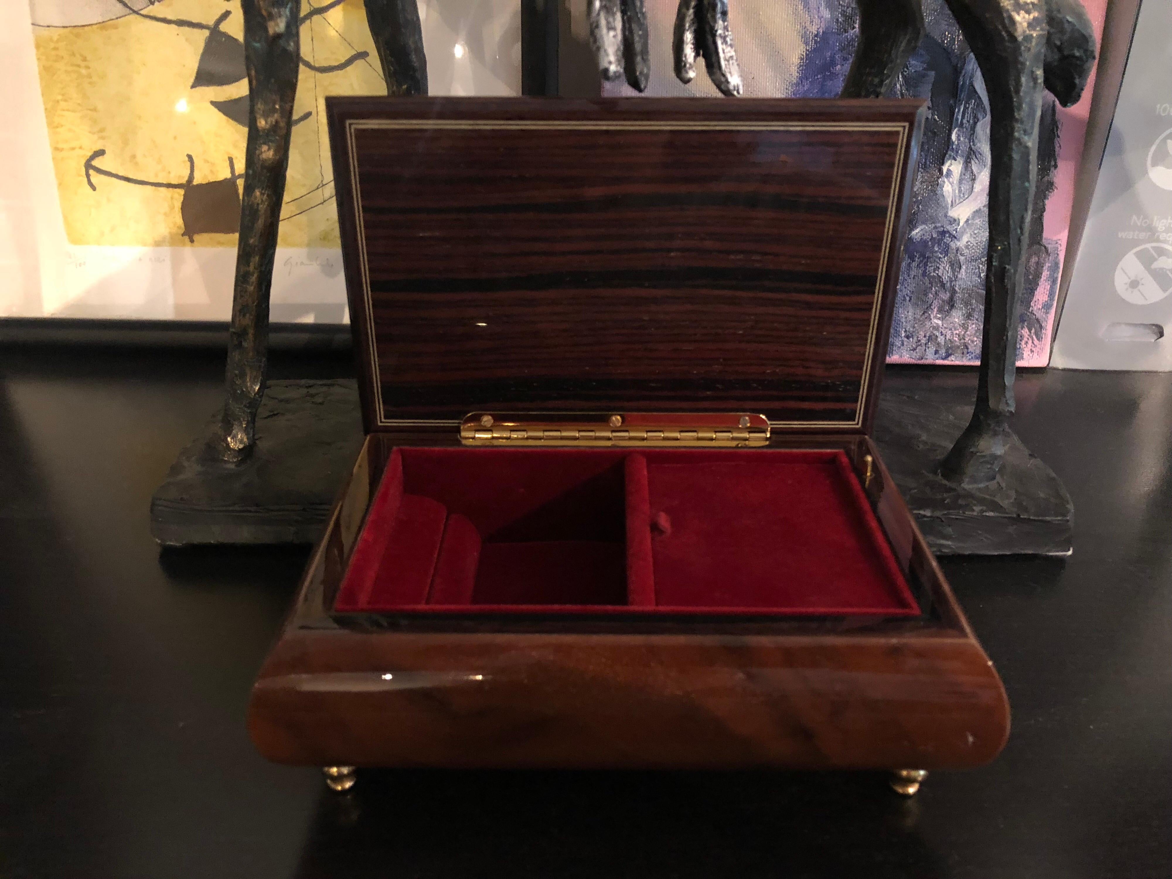 Music Box Inlaid Handcrafted Jewelery Gloss Burl-Walnut 'Romance' Swiss Made In Good Condition In Sofia, BG