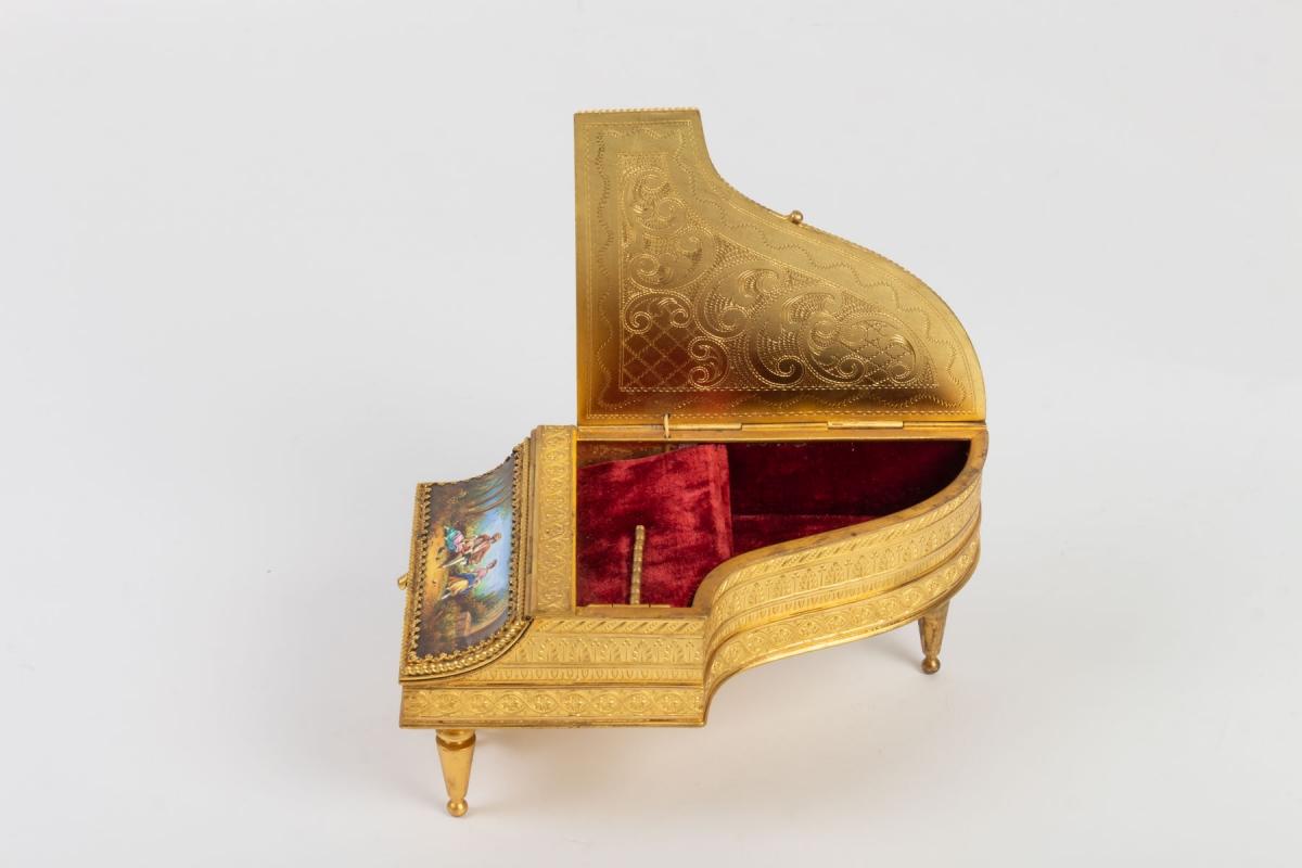 austrian music box