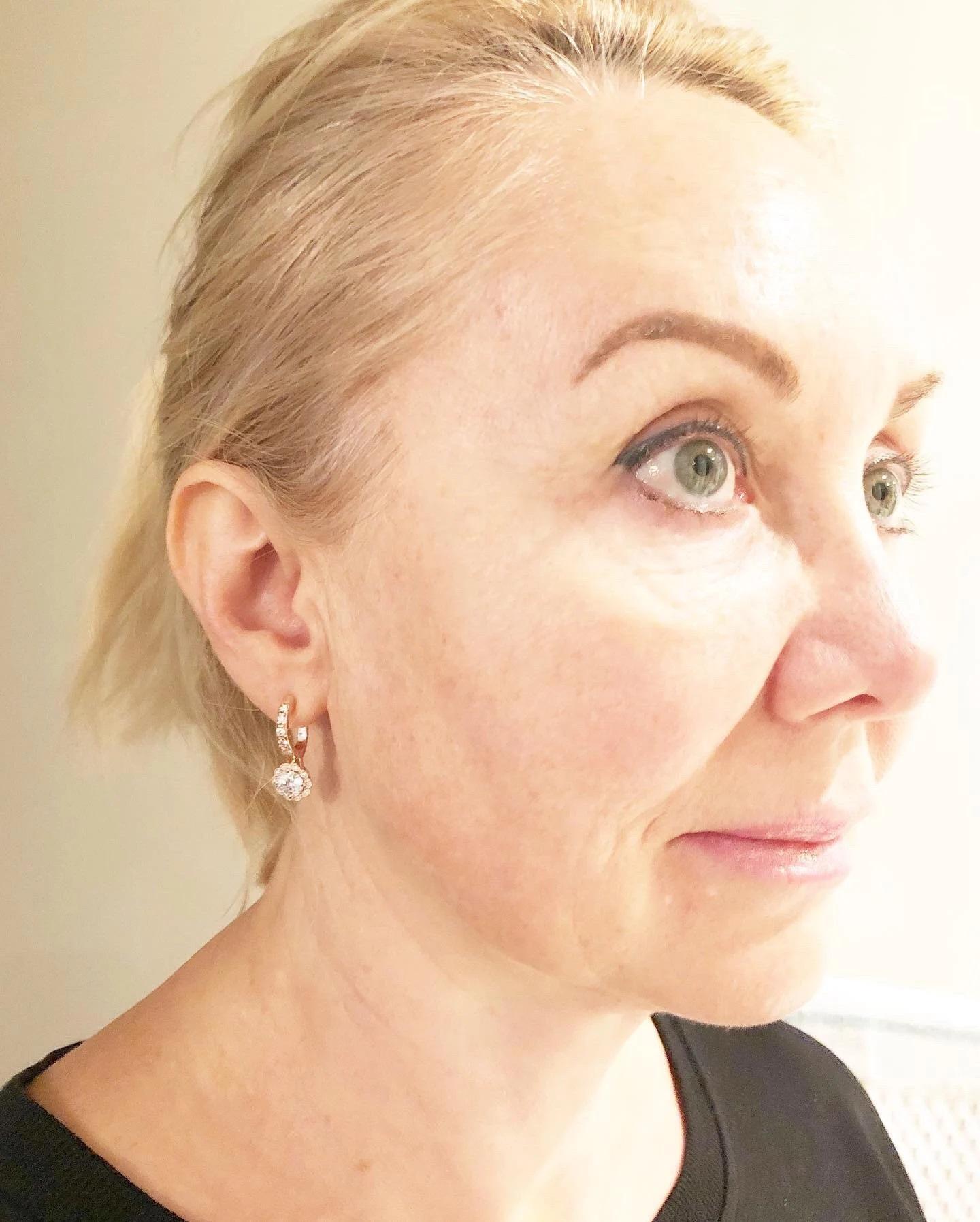 Music Diamond earrings european closure 14KT rose gold In New Condition For Sale In Boca Raton, FL