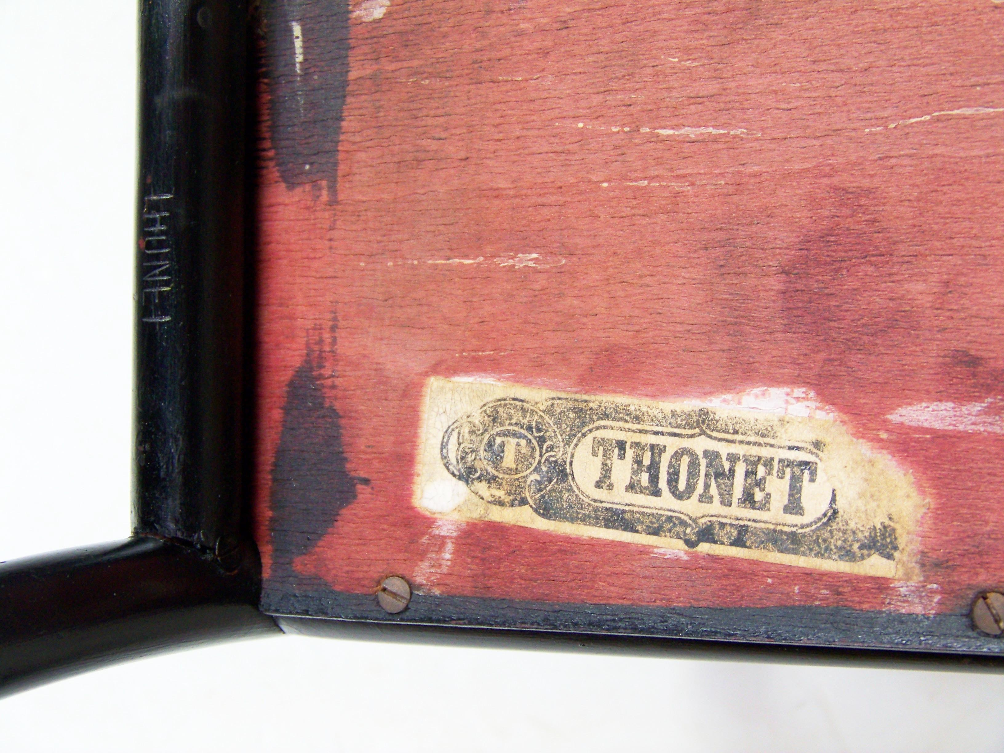 20ième siècle Stand de musique ou de journaux Thonet Nr.33, depuis 1904 en vente