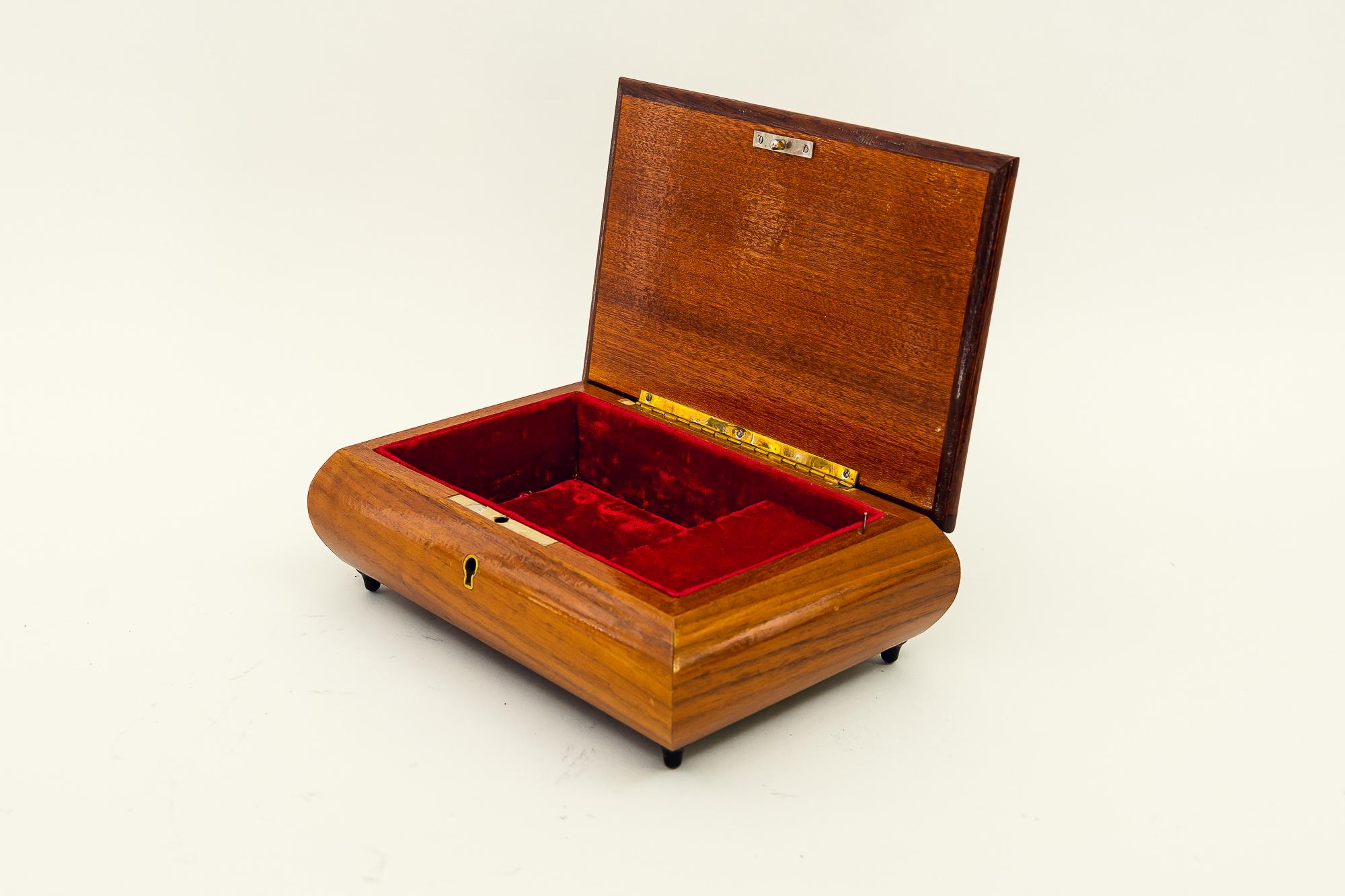 Caja de música, Alrededor de los años 60, Fabricado en Suiza en venta 7