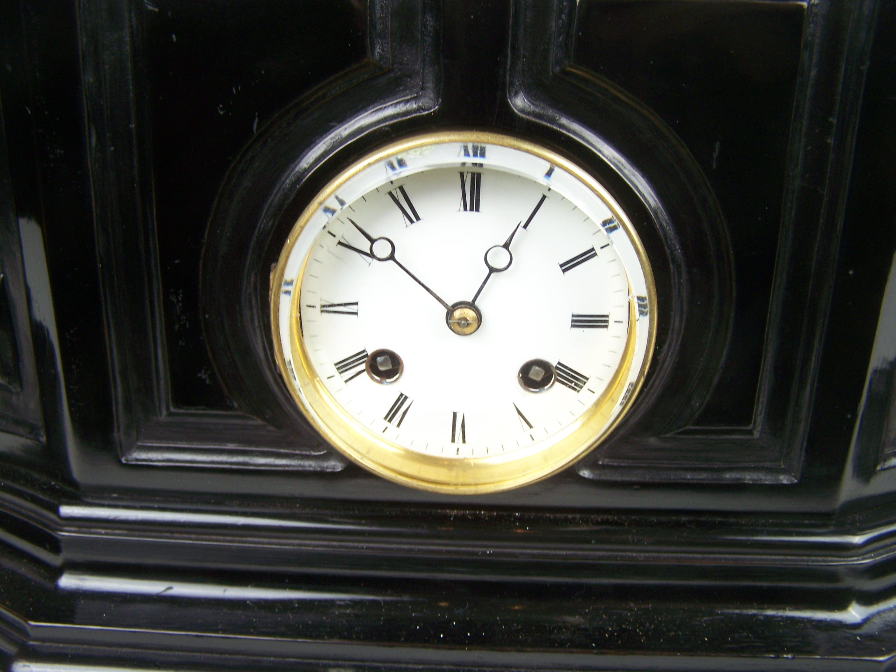 Reloj musical con mecanismo de caja de música con Campanas Suizo en venta
