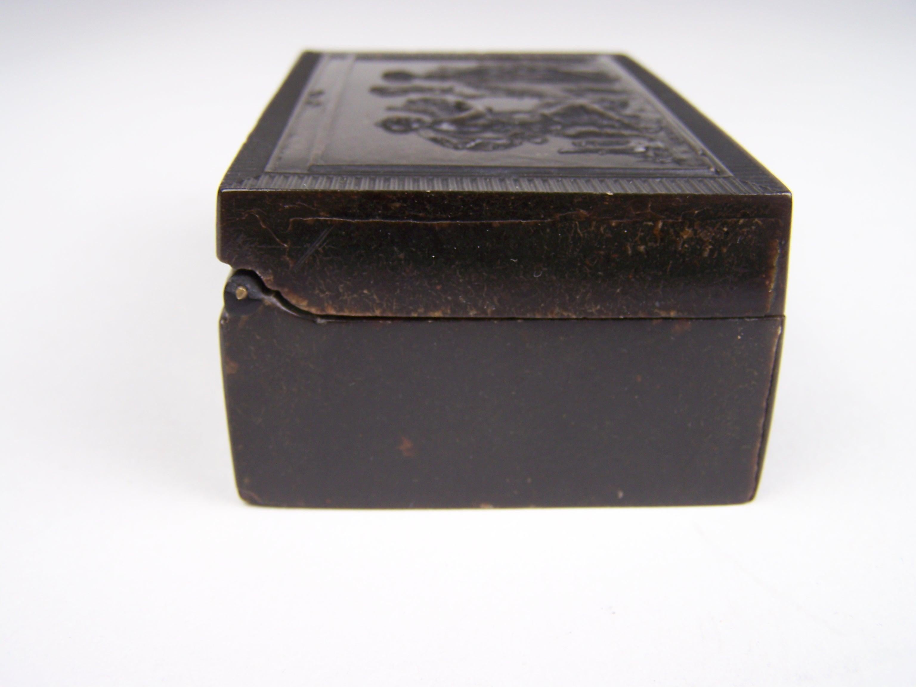 Mid-19th Century Musical snuff box by BA Bremond For Sale