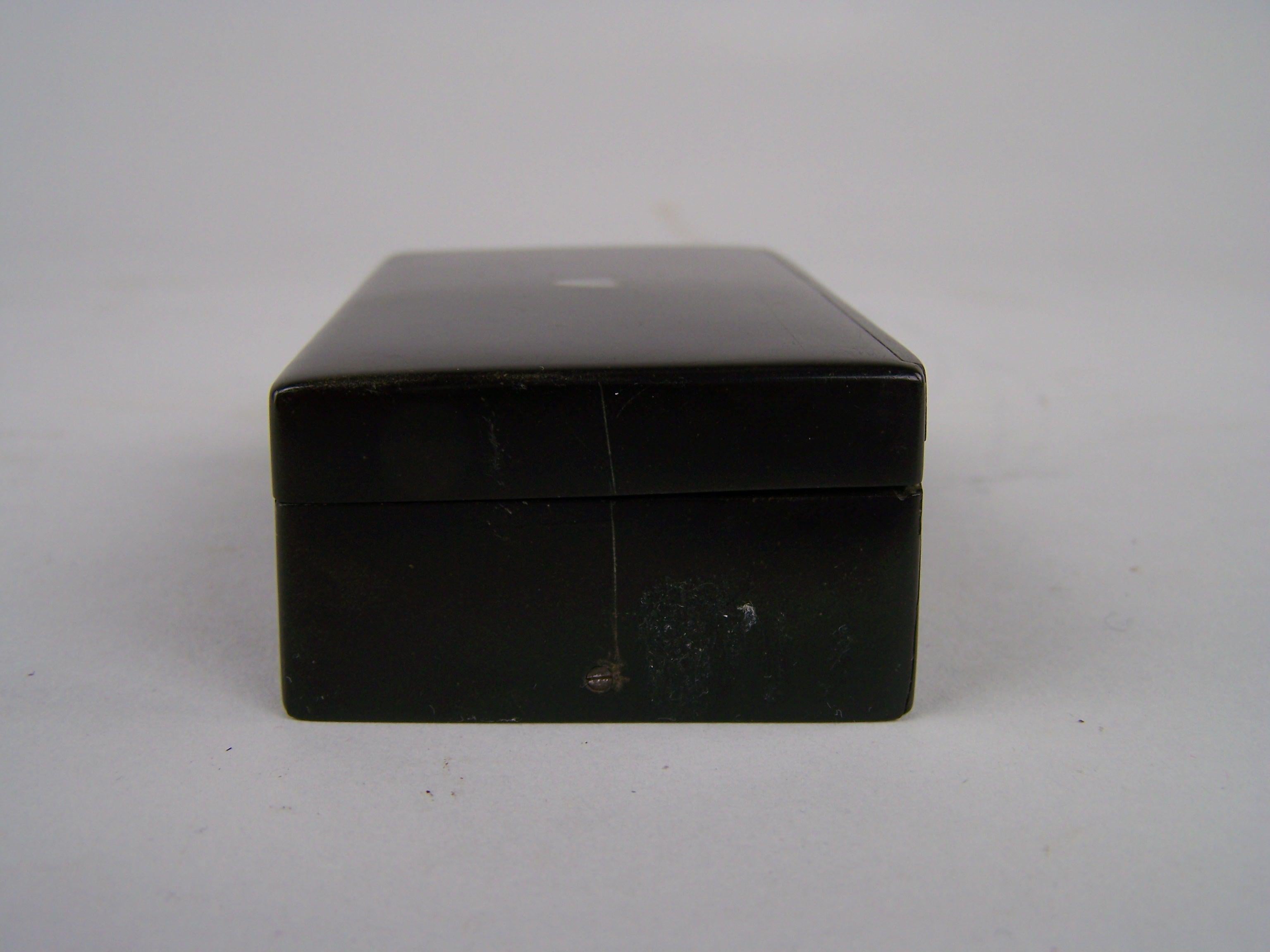 Musical snuff box with cylinder movement and sectional comb In Good Condition In Zonhoven, BE