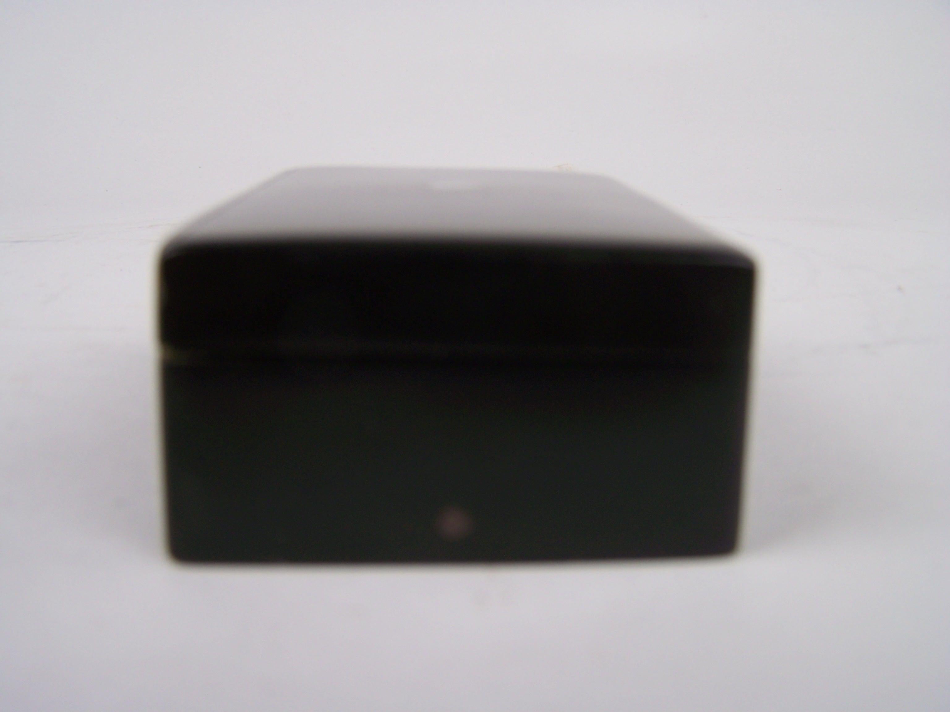 Bronze Musical snuff box with cylinder movement and sectional comb