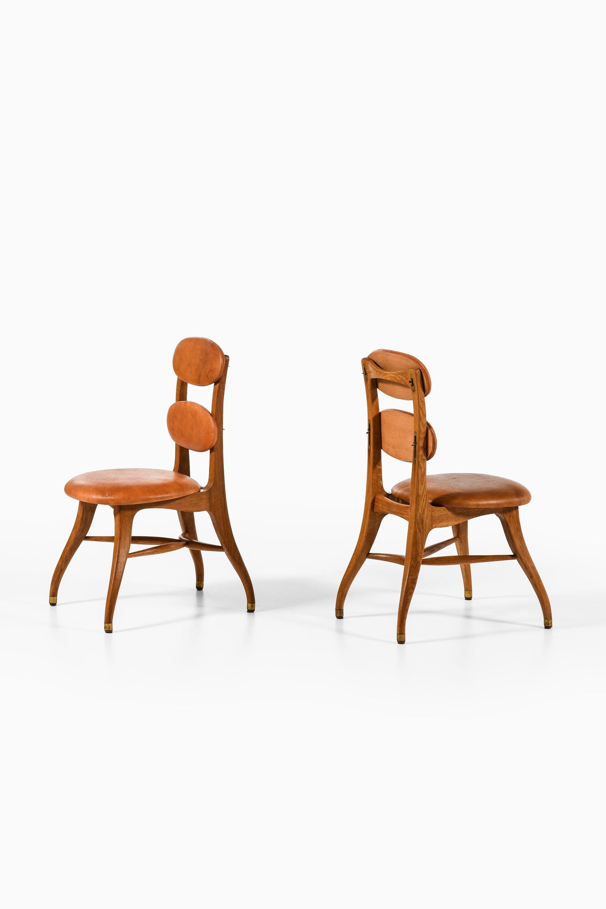 Musikerstühle mit verstellbarem Sitz und Rückenlehne aus Eiche von Vilhelm Lauritzen, 1942 (Moderne der Mitte des Jahrhunderts) im Angebot