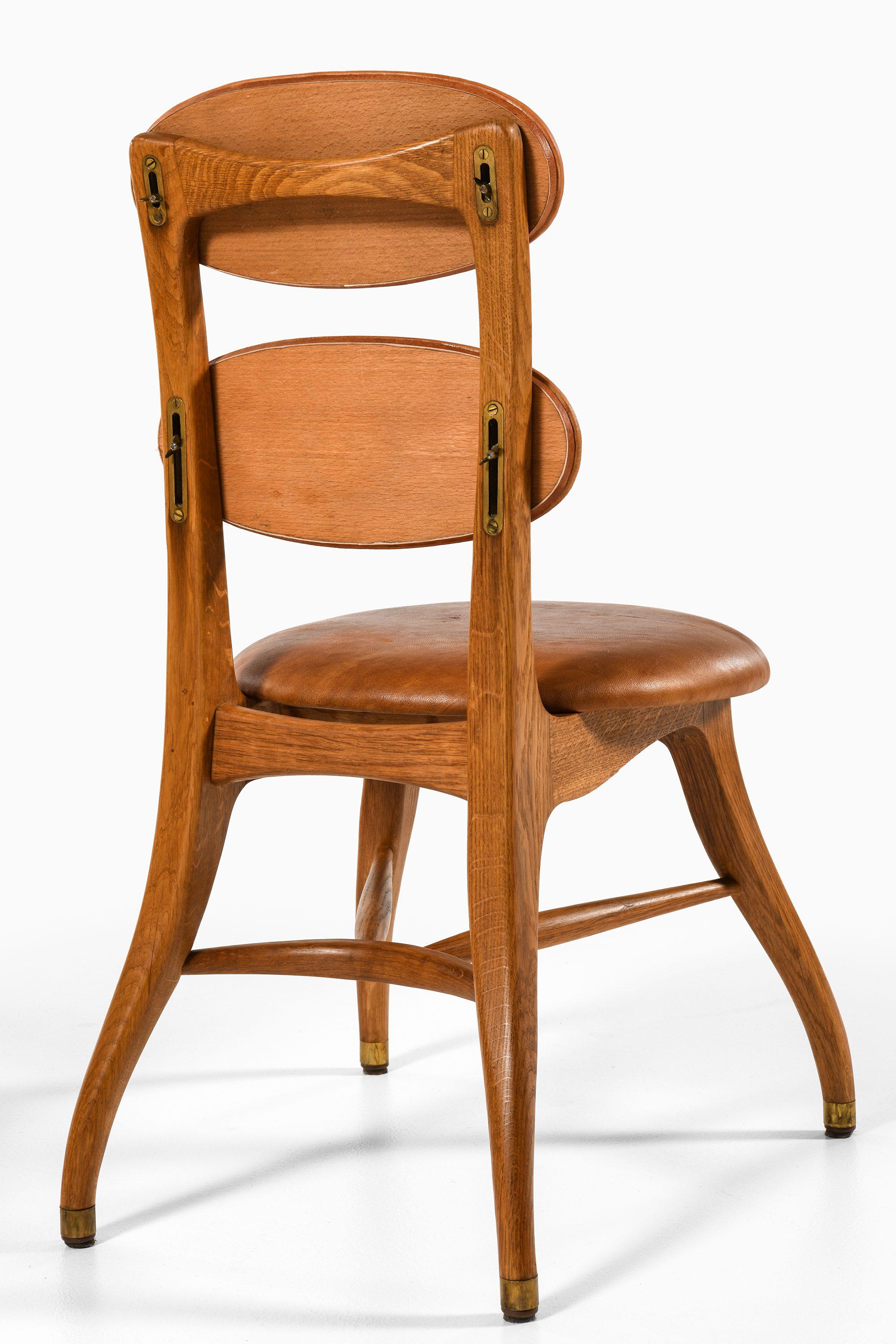 Musikerstühle mit verstellbarem Sitz und Rückenlehne aus Eiche von Vilhelm Lauritzen, 1942 (Eichenholz) im Angebot