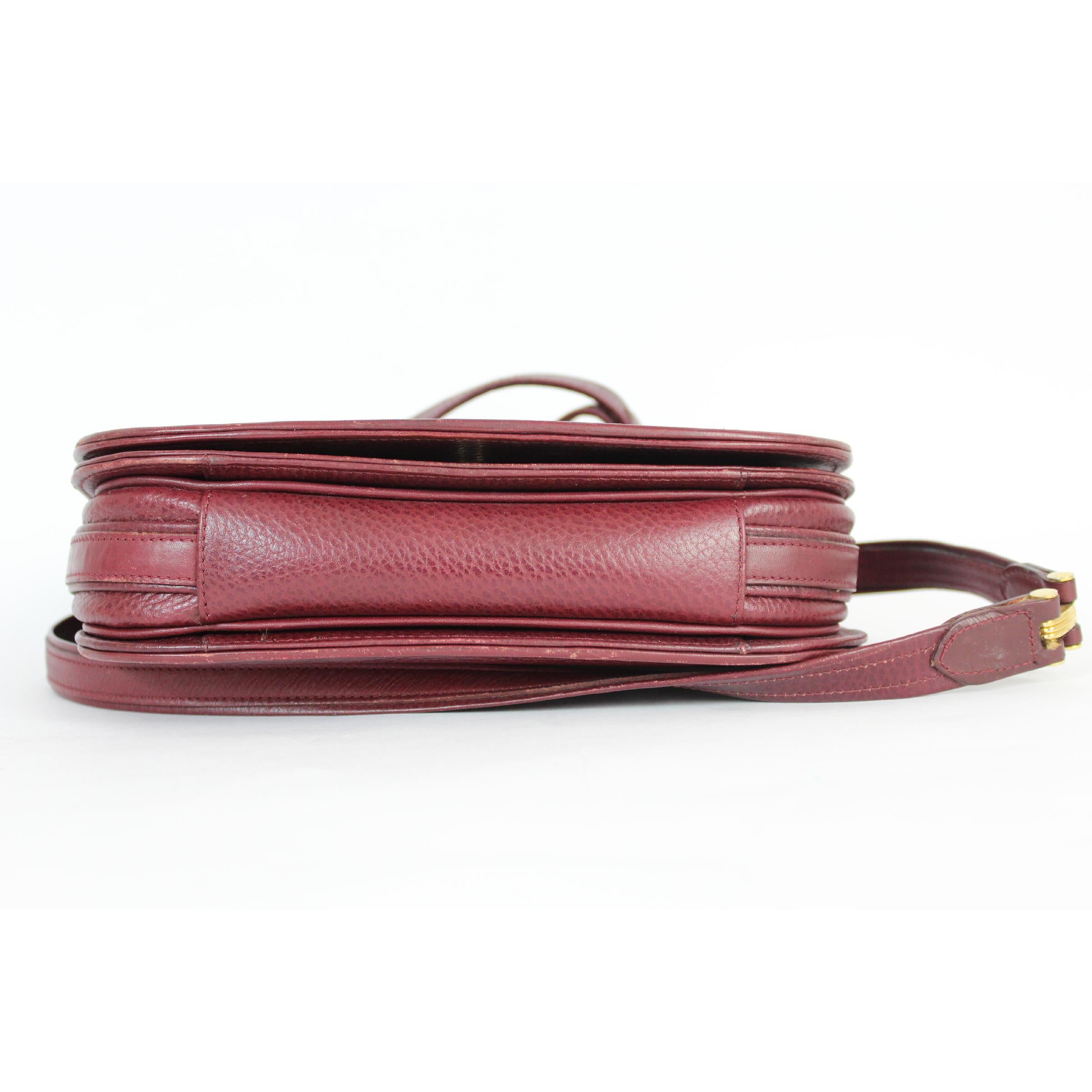 Must De Cartier Burgundy Leather Shoulder Bag 1980s In Good Condition In Brindisi, Bt