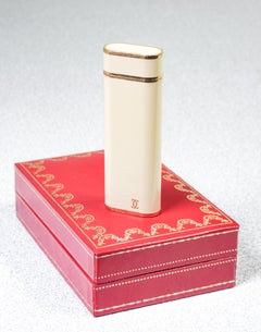 Must de Cartier Lighter, "Laque De Chine" and Gold Laminated Metal, 1980s