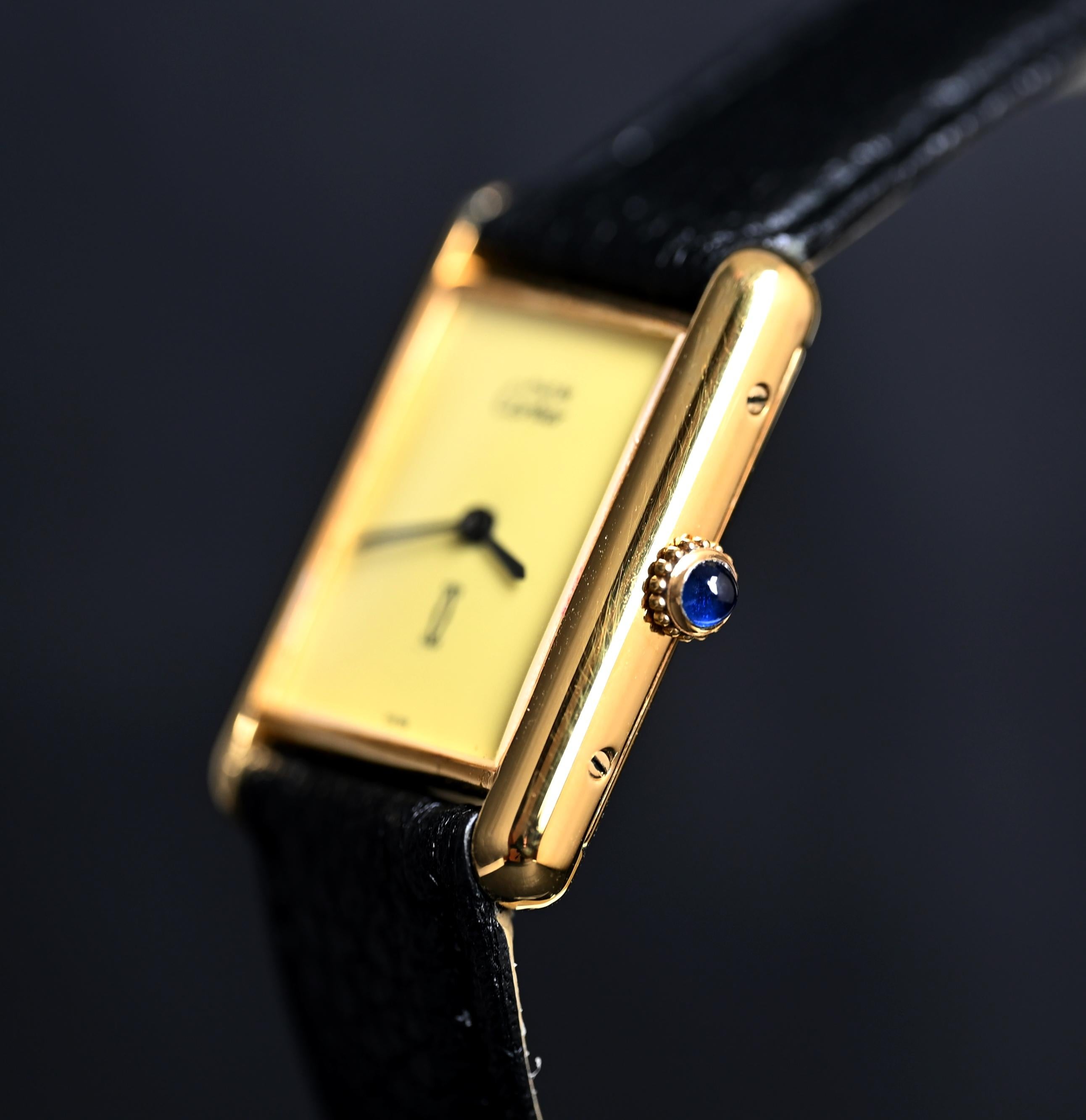 Must De Cartier Vermeil Vergoldetes Silber Cremefarbenes Zifferblatt mit Handaufzug, 1990er Jahre im Zustand „Gut“ in Central & Western District, HK