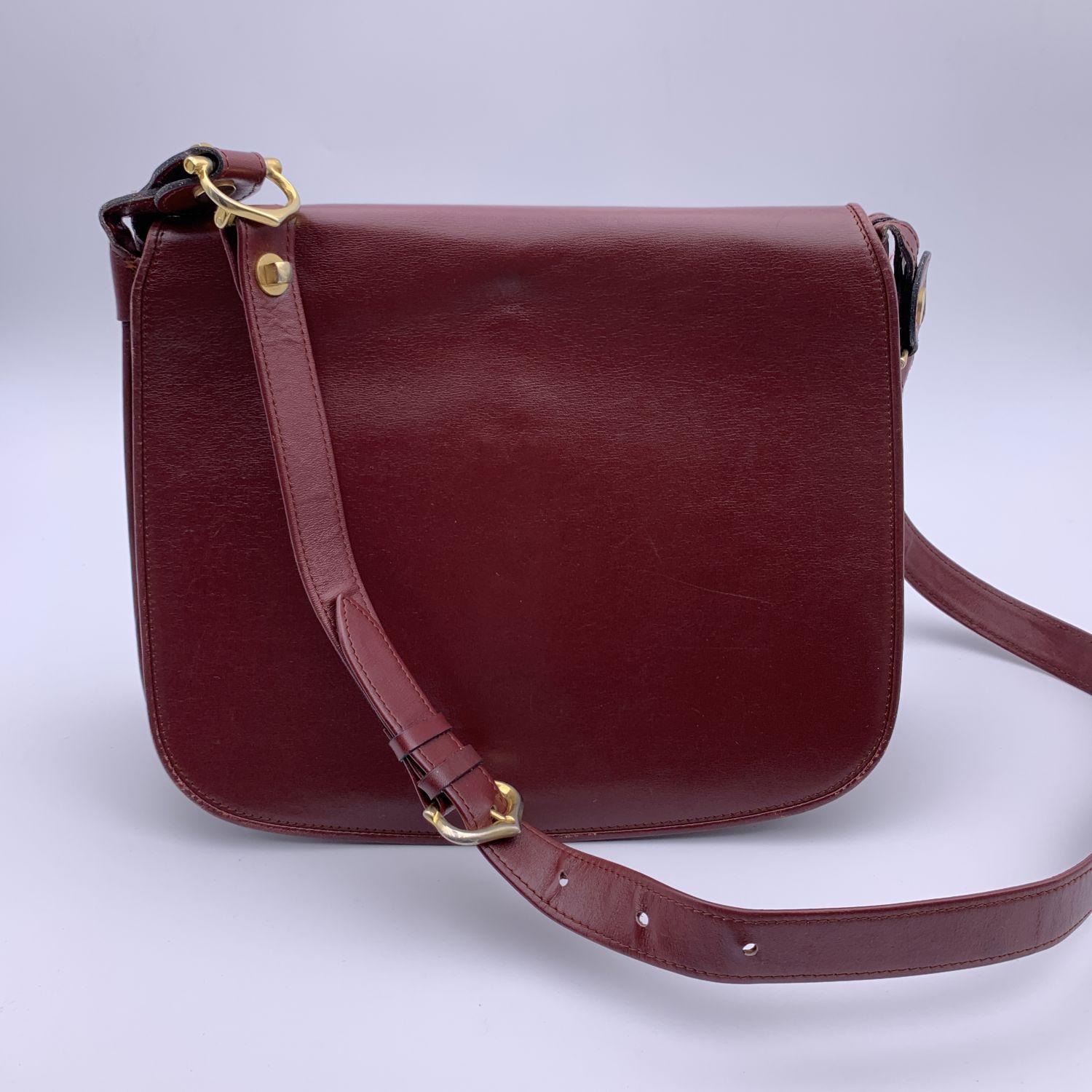 Black Must de Cartier Vintage Burgundy Leather Flap Shoulder Bag