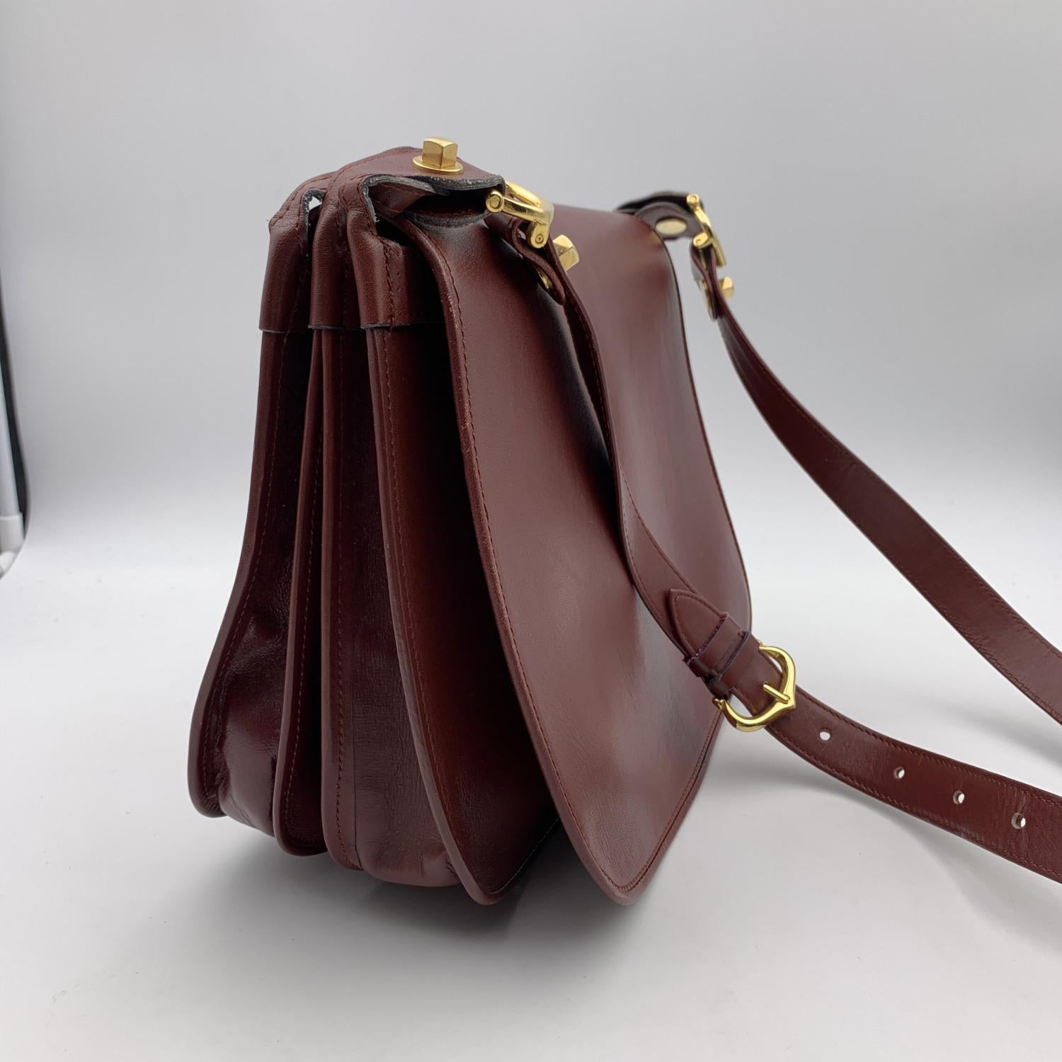 Black Must de Cartier Vintage Burgundy Leather Flap Shoulder Bag