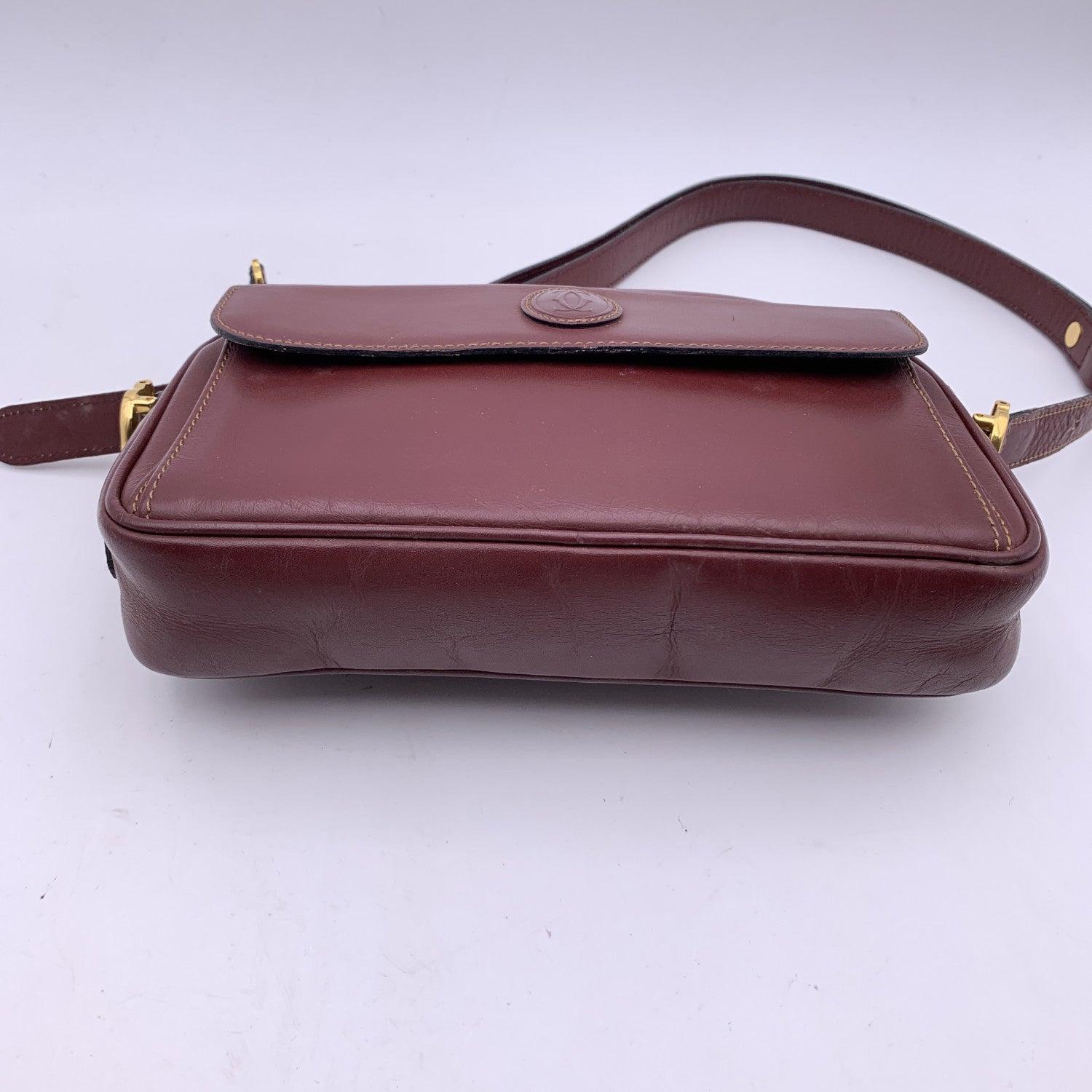 Must de Cartier Vintage Burgundy Leather Front Pocket Shoulder Bag In Good Condition In Rome, Rome