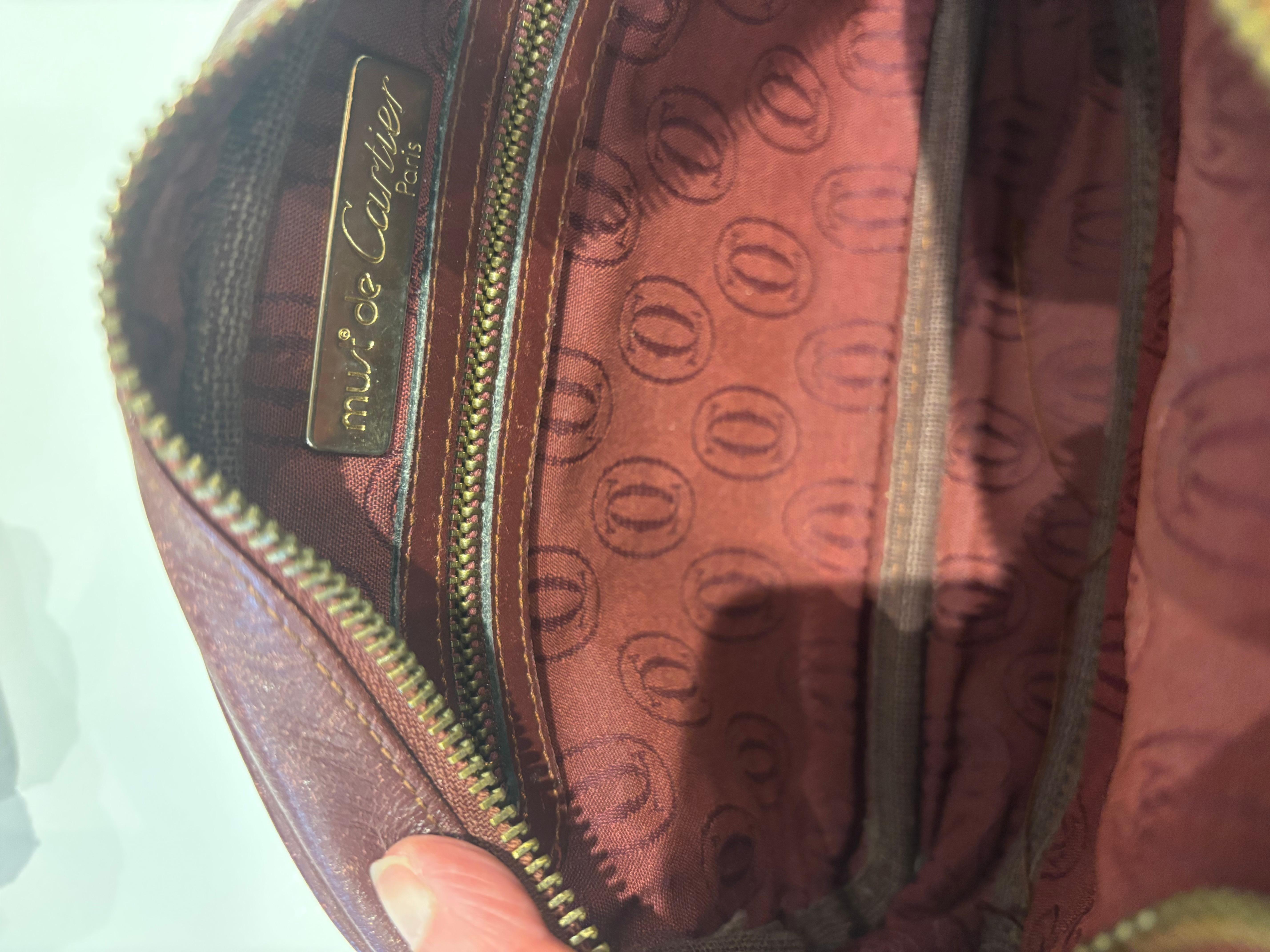 Must de Cartier Vintage Leather Crossbody in Bordeaux For Sale 8